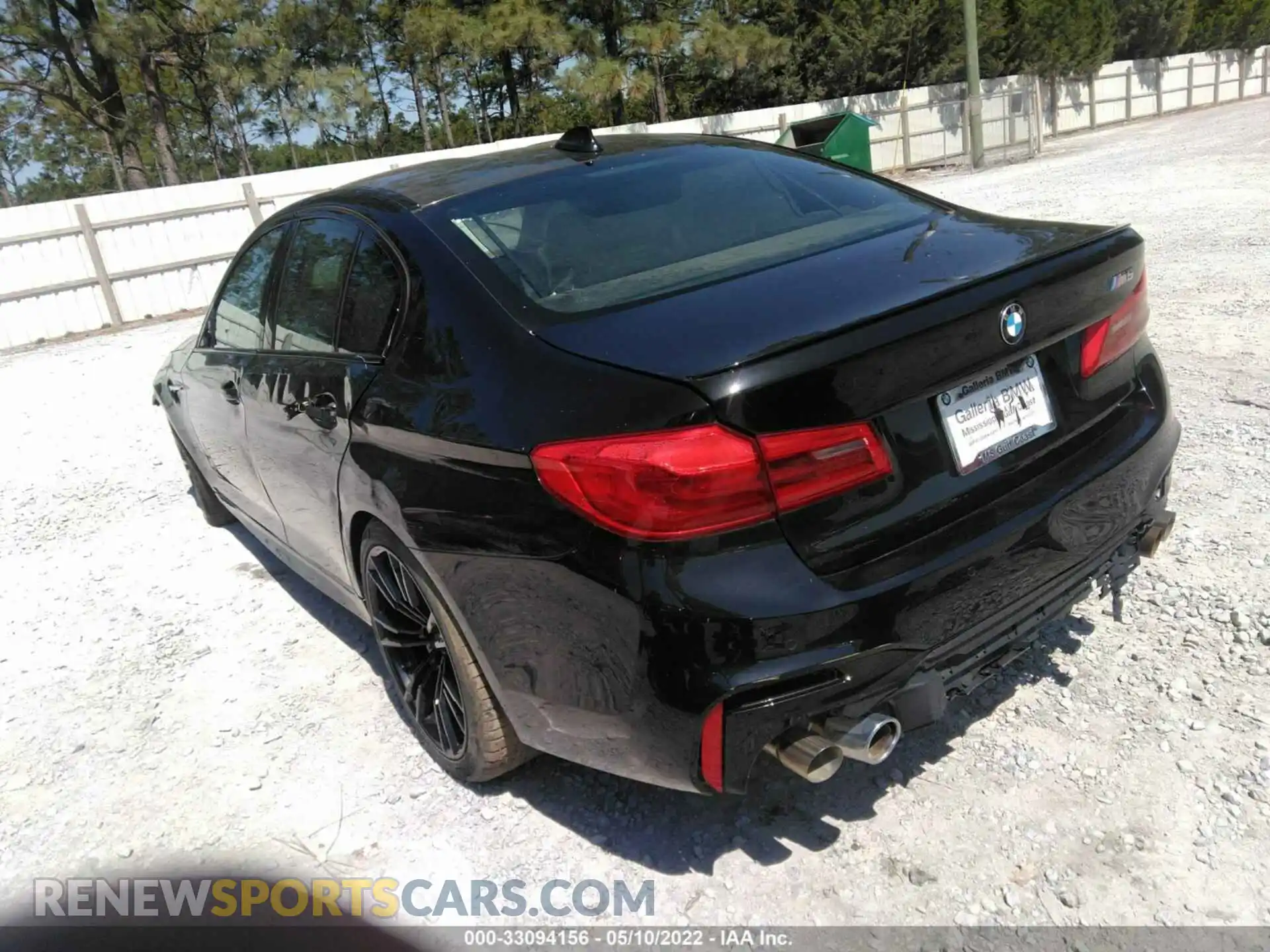 3 Photograph of a damaged car WBSJF0C58KB447685 BMW M5 2019