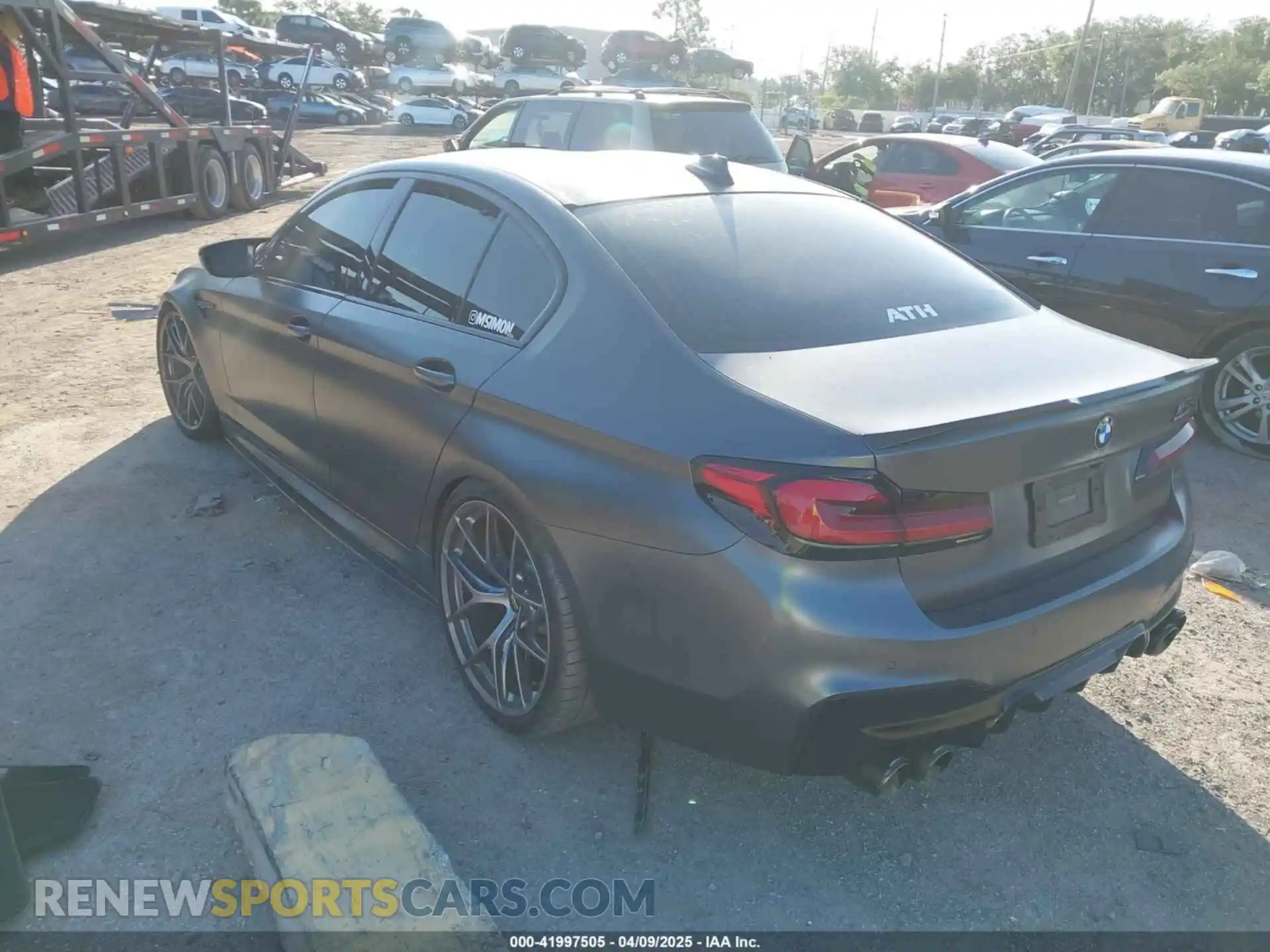 3 Photograph of a damaged car WBSJF0C59KB447419 BMW M5 2019