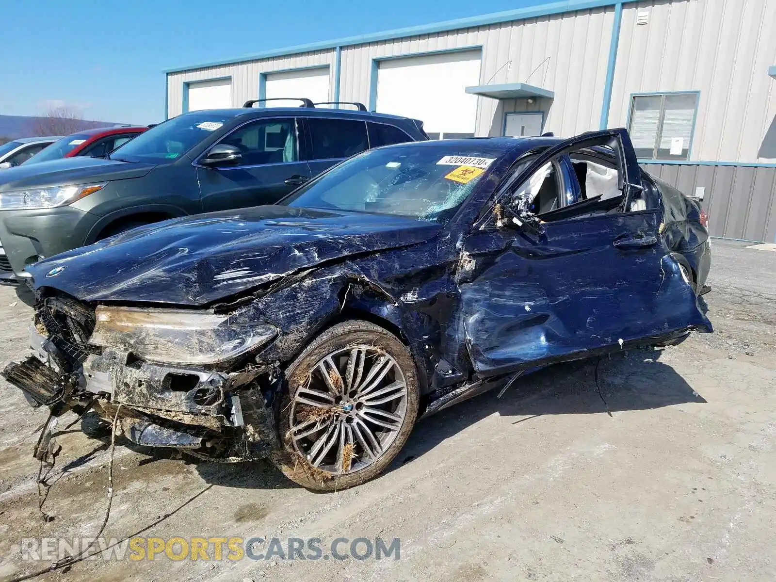 2 Photograph of a damaged car WBAJS7C09LBN96279 BMW M5 2020