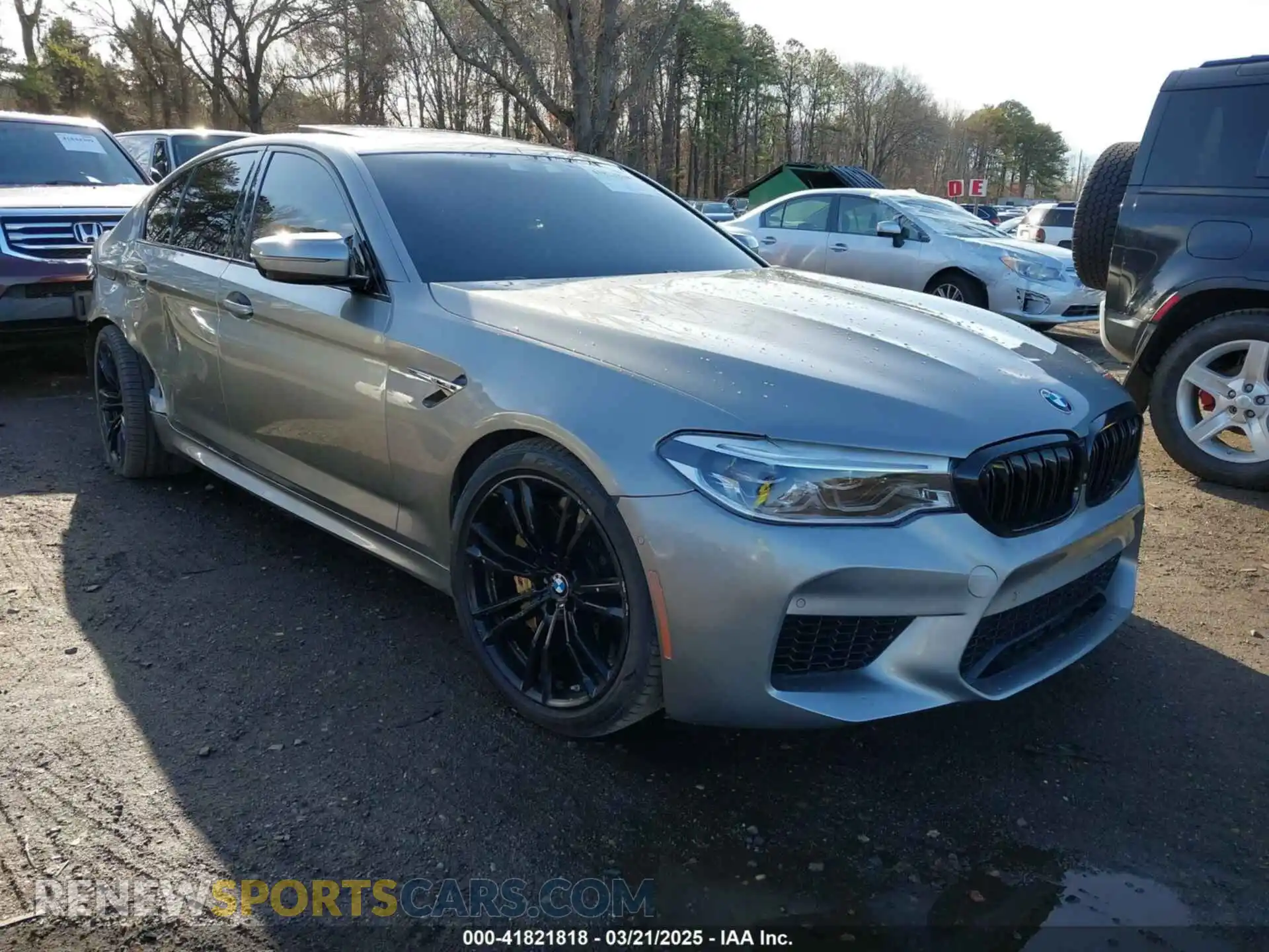 1 Photograph of a damaged car WBSJF0C03LCD70114 BMW M5 2020