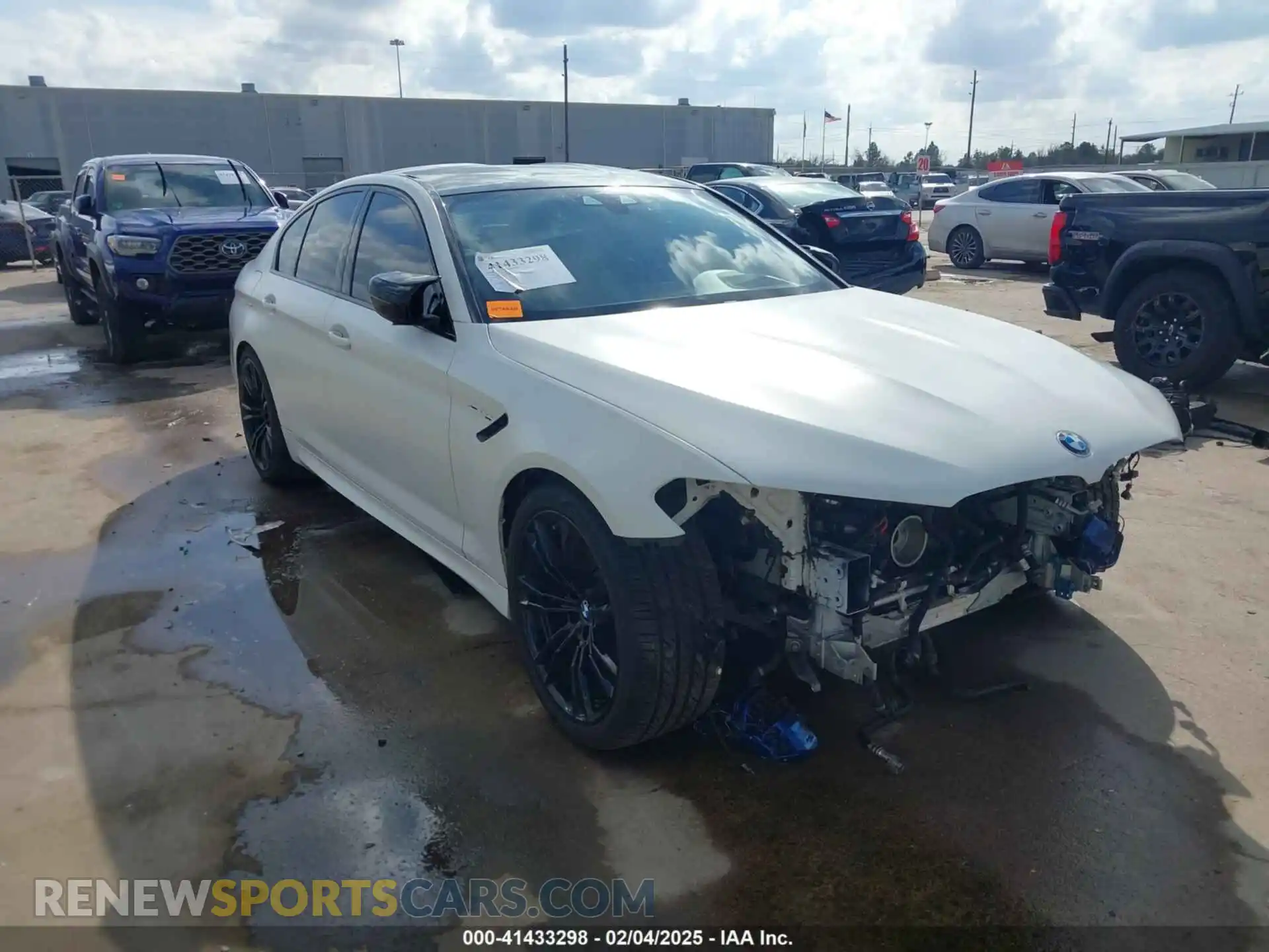 1 Фотография поврежденного автомобиля WBSJF0C08LB448907 BMW M5 2020