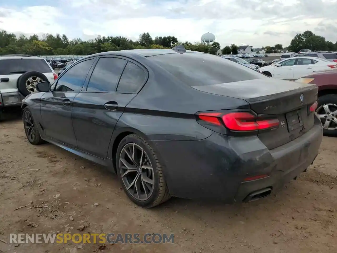 2 Photograph of a damaged car WBA13BK06MCF41921 BMW M5 2021