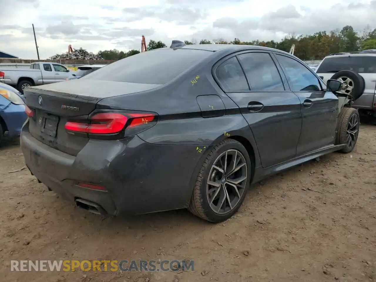3 Photograph of a damaged car WBA13BK06MCF41921 BMW M5 2021
