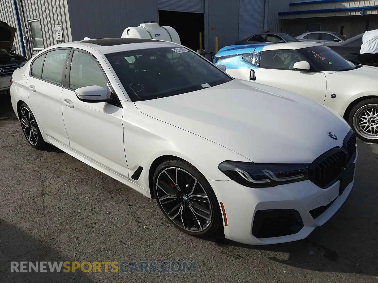 1 Photograph of a damaged car WBA13BK07MCF63328 BMW M5 2021