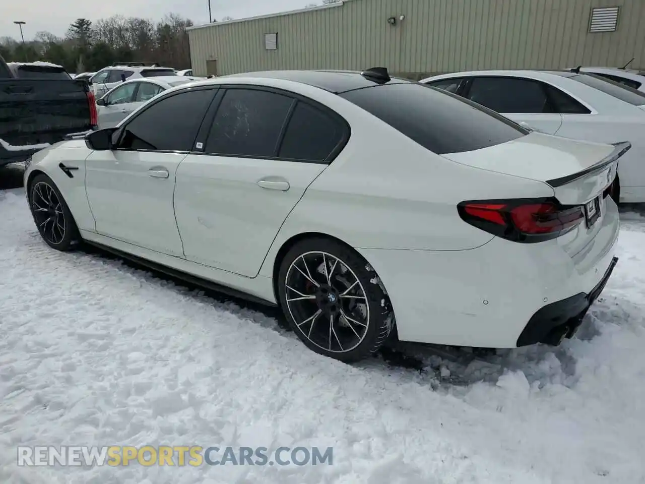 2 Photograph of a damaged car WBS83CH01MCG33137 BMW M5 2021