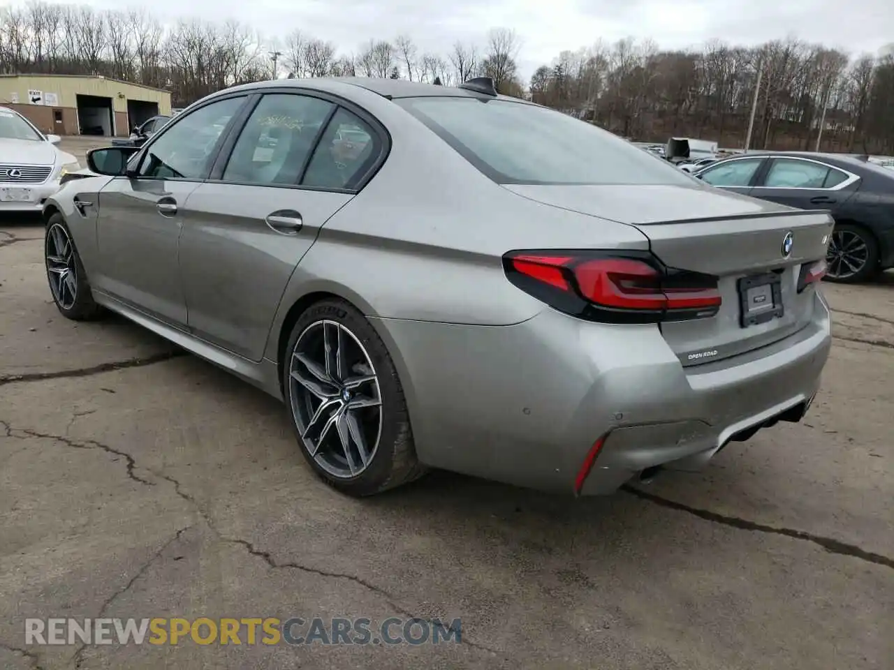 3 fotografías del automóvil dañado WBS83CH02MCF23021 BMW M5 2021