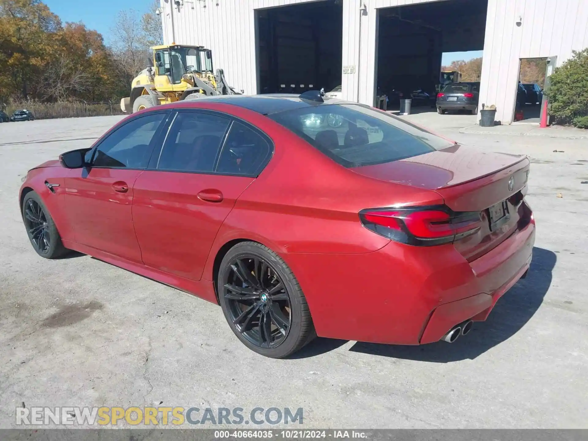 3 Photograph of a damaged car WBS83CH02MCF25335 BMW M5 2021