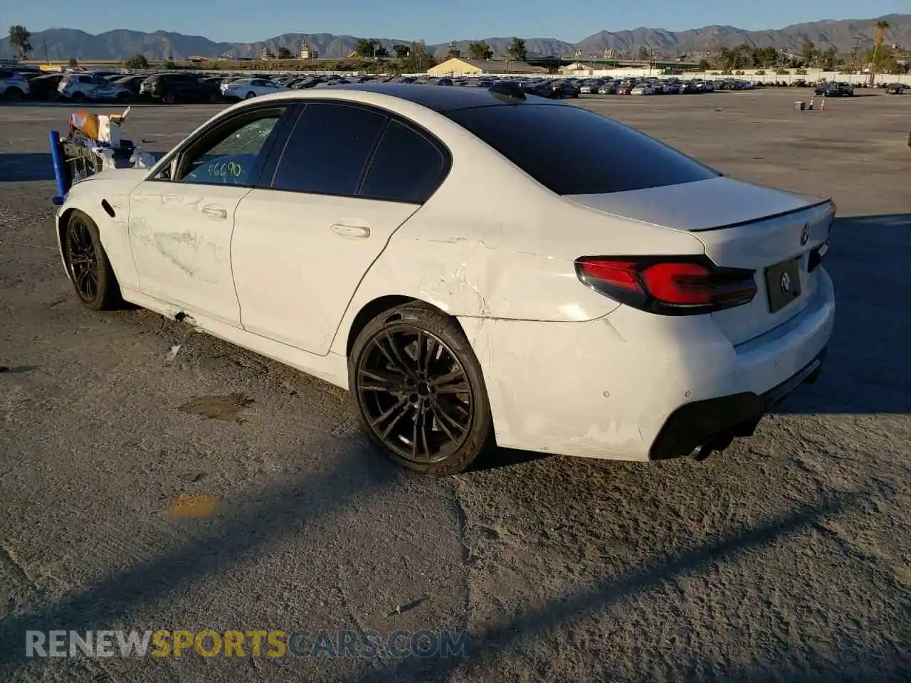 3 Photograph of a damaged car WBS83CH03MCF15445 BMW M5 2021