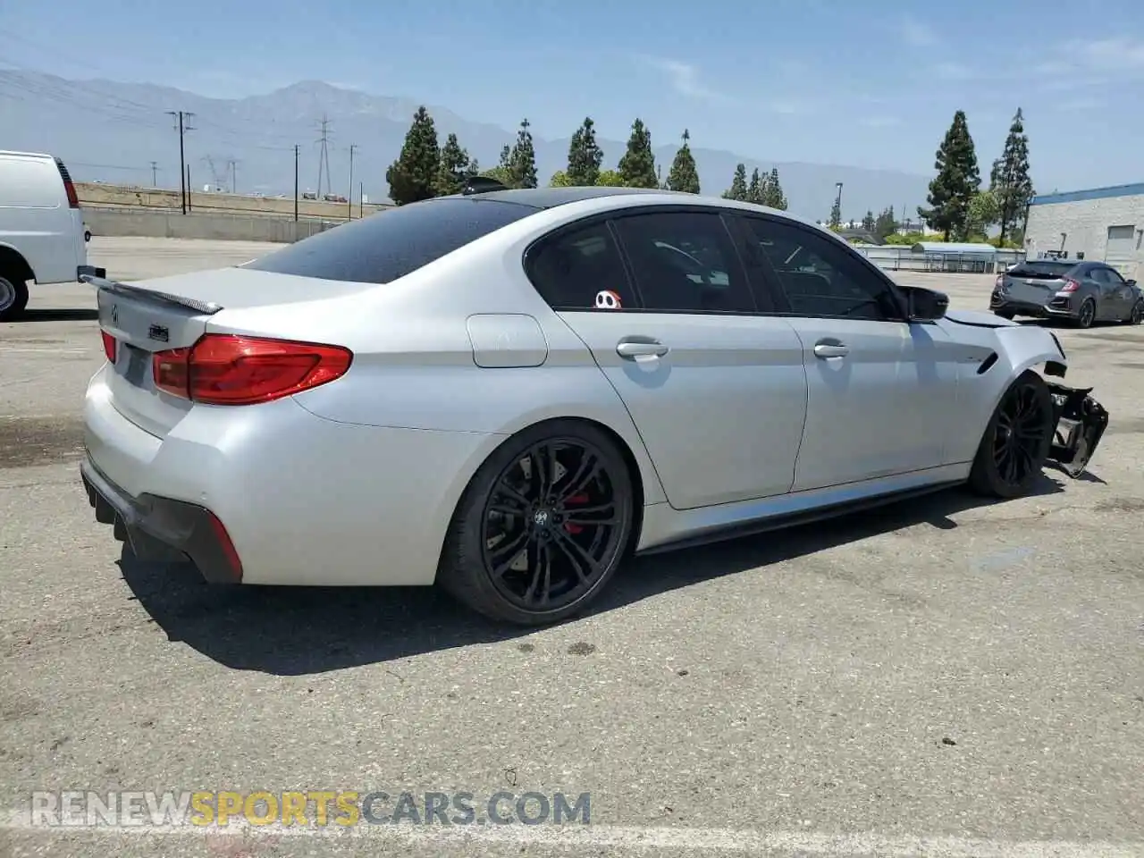 3 Photograph of a damaged car WBS83CH03MCF34867 BMW M5 2021