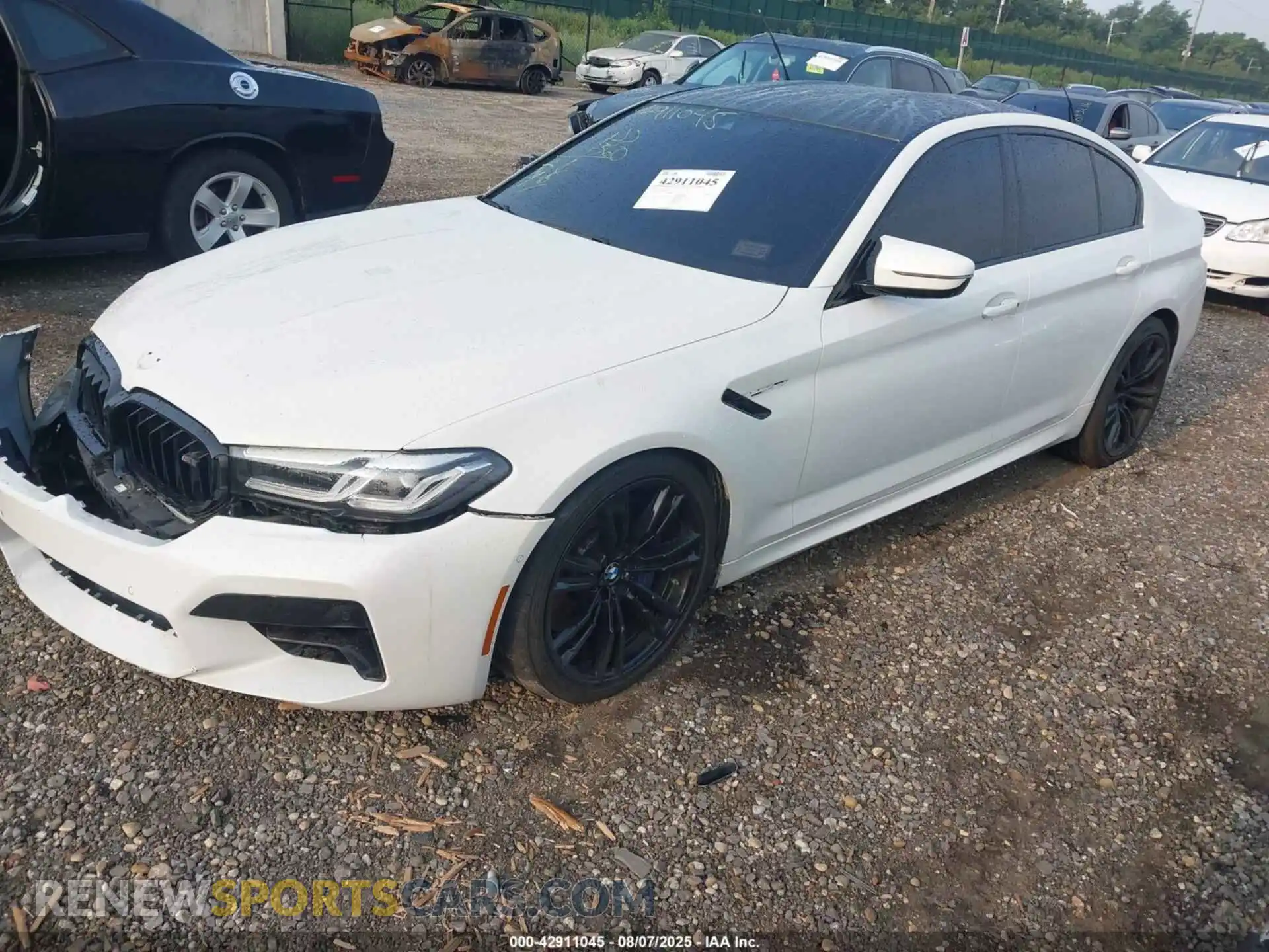 2 Photograph of a damaged car WBS83CH06MCF02382 BMW M5 2021