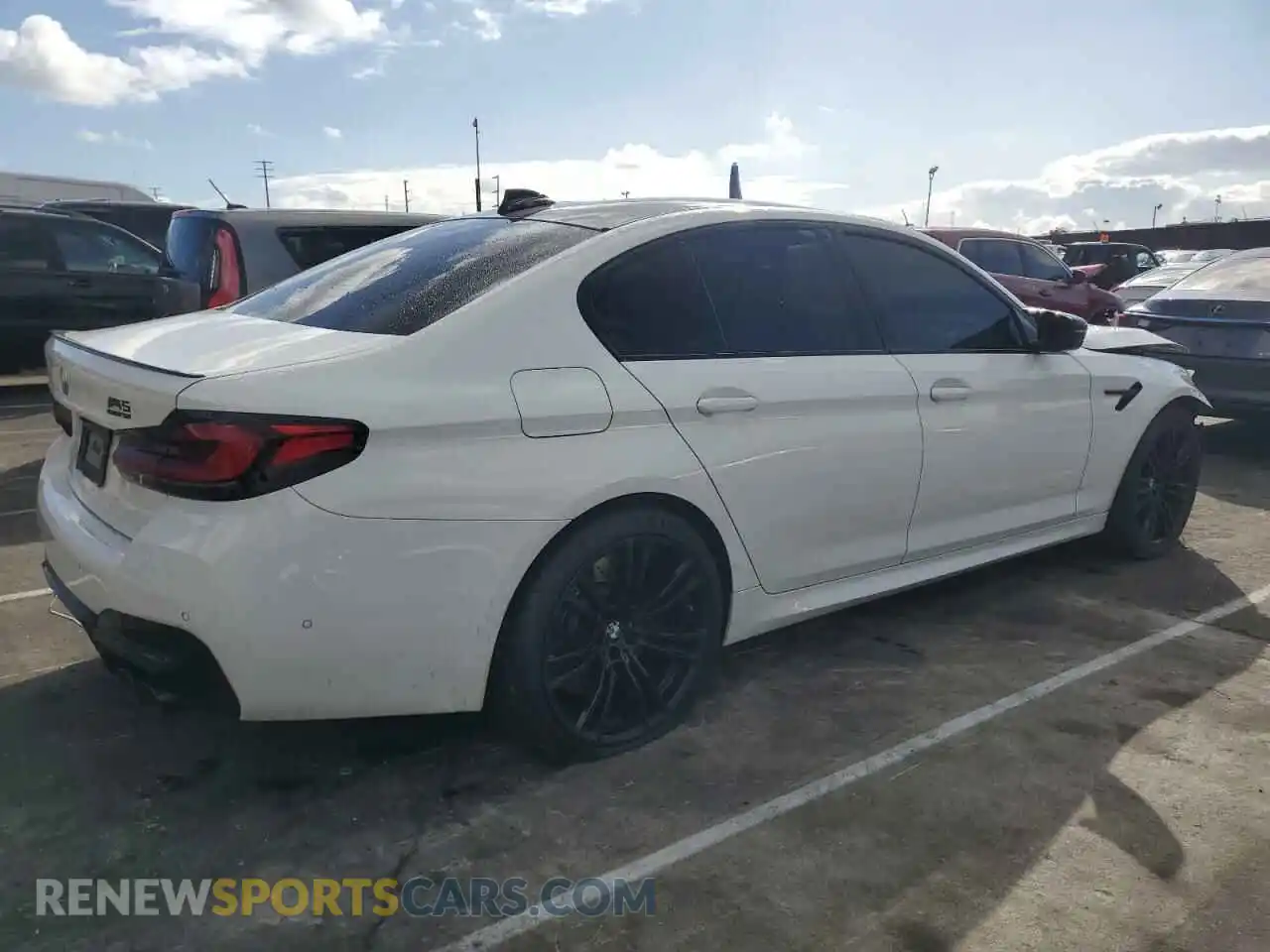 3 Photograph of a damaged car WBS83CH06MCG00652 BMW M5 2021
