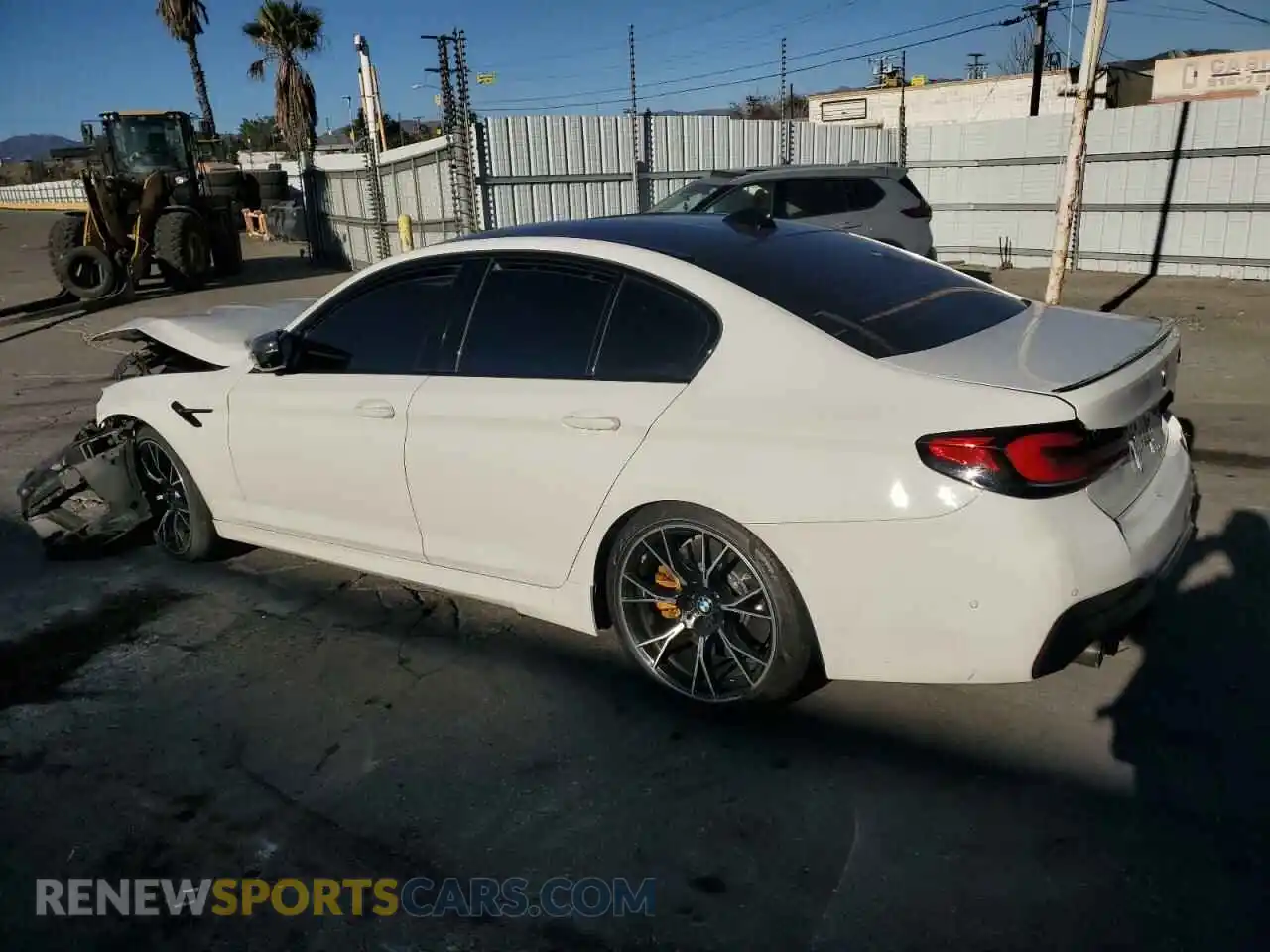 2 Photograph of a damaged car WBS83CH06MCG40567 BMW M5 2021