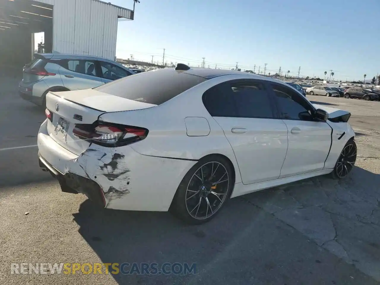 3 Photograph of a damaged car WBS83CH06MCG40567 BMW M5 2021