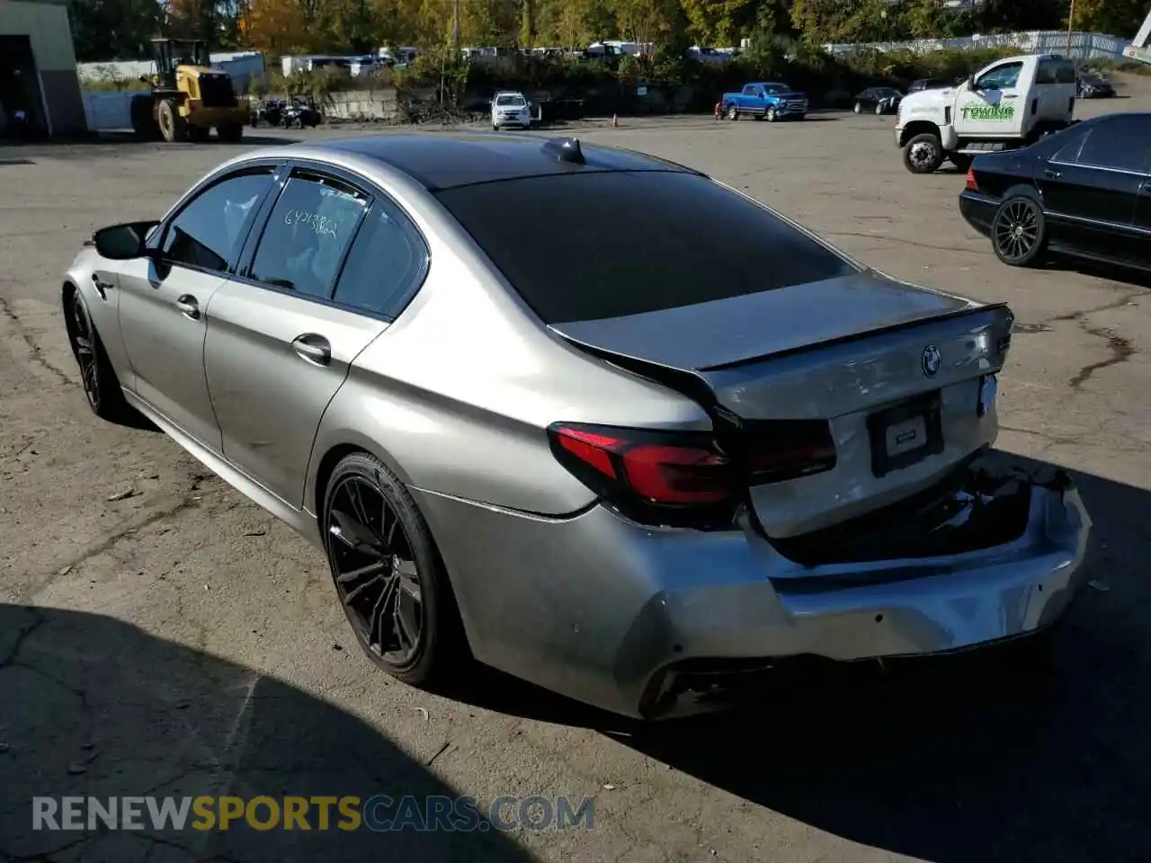 3 Photograph of a damaged car WBS83CH07MCF30126 BMW M5 2021