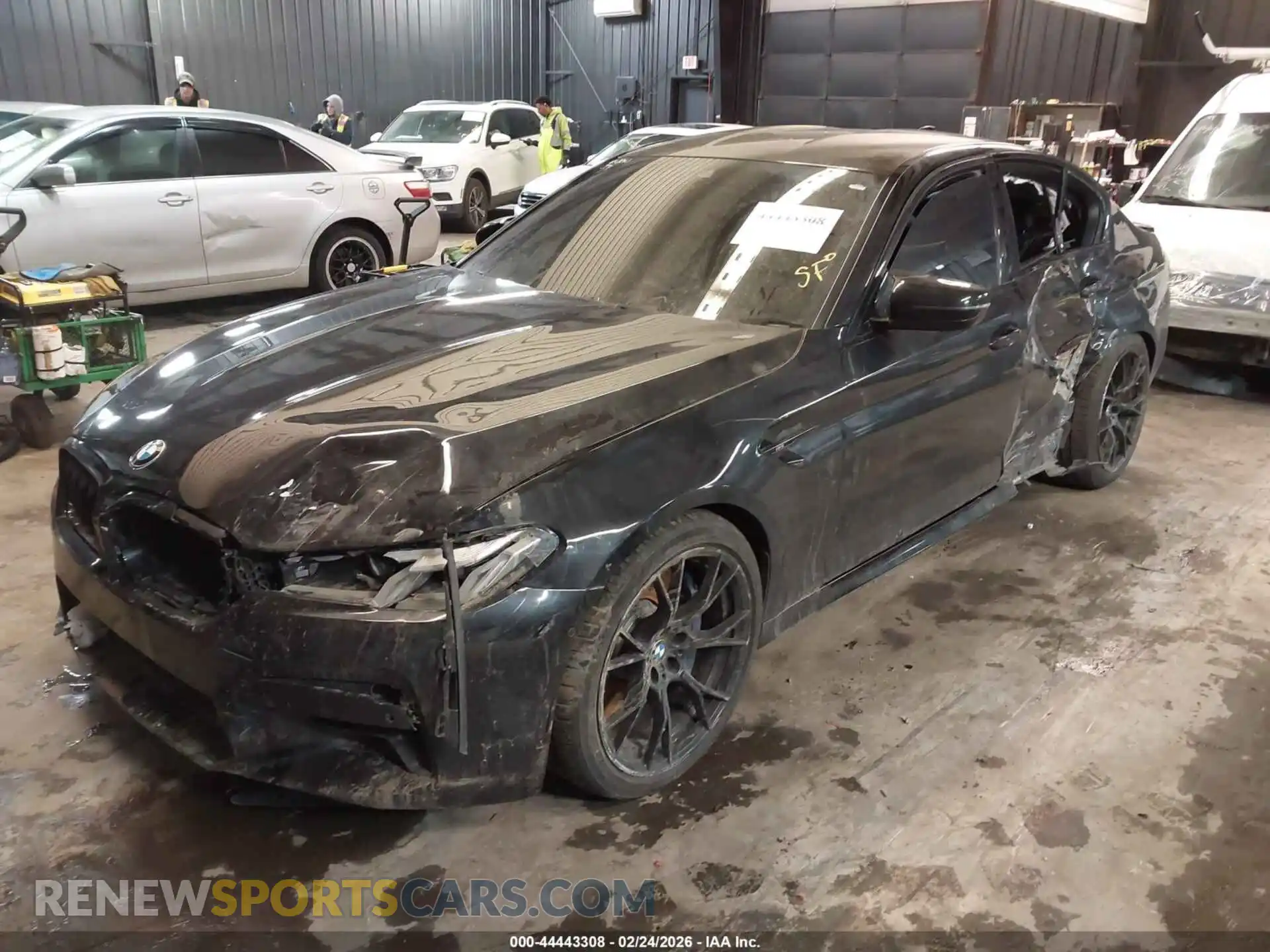2 Photograph of a damaged car WBS83CH07MCF93405 BMW M5 2021