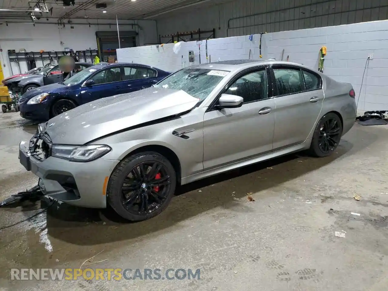 1 Фотография поврежденного автомобиля WBS83CH08MCF25436 BMW M5 2021