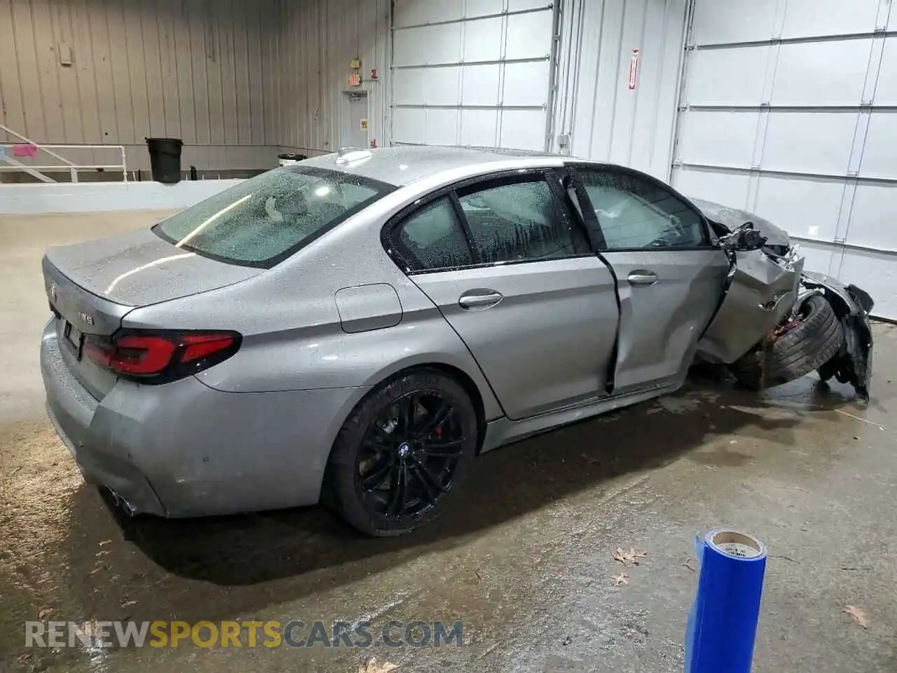 3 Фотография поврежденного автомобиля WBS83CH08MCF25436 BMW M5 2021