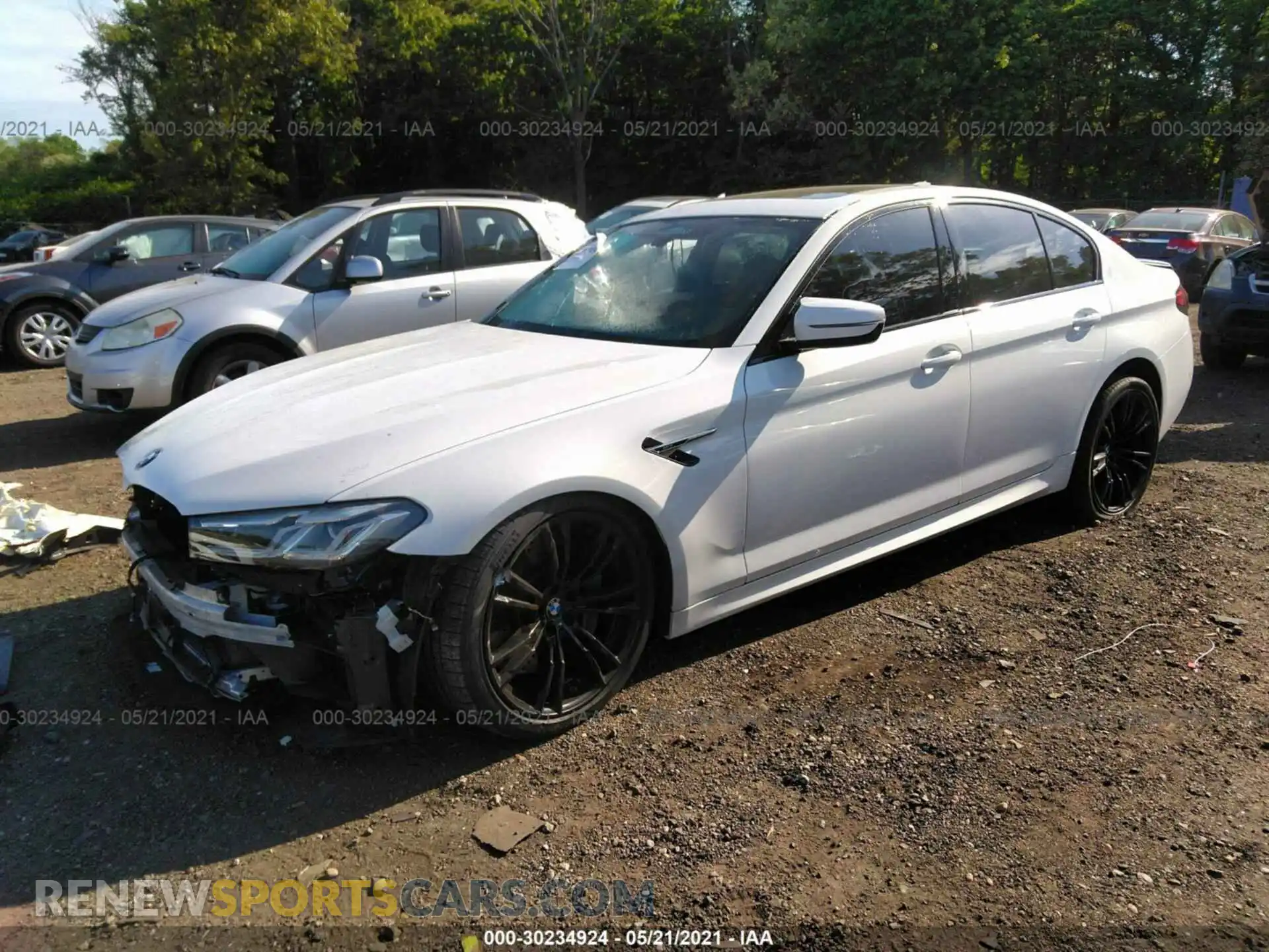 2 Photograph of a damaged car WBS83CH08MCF27669 BMW M5 2021