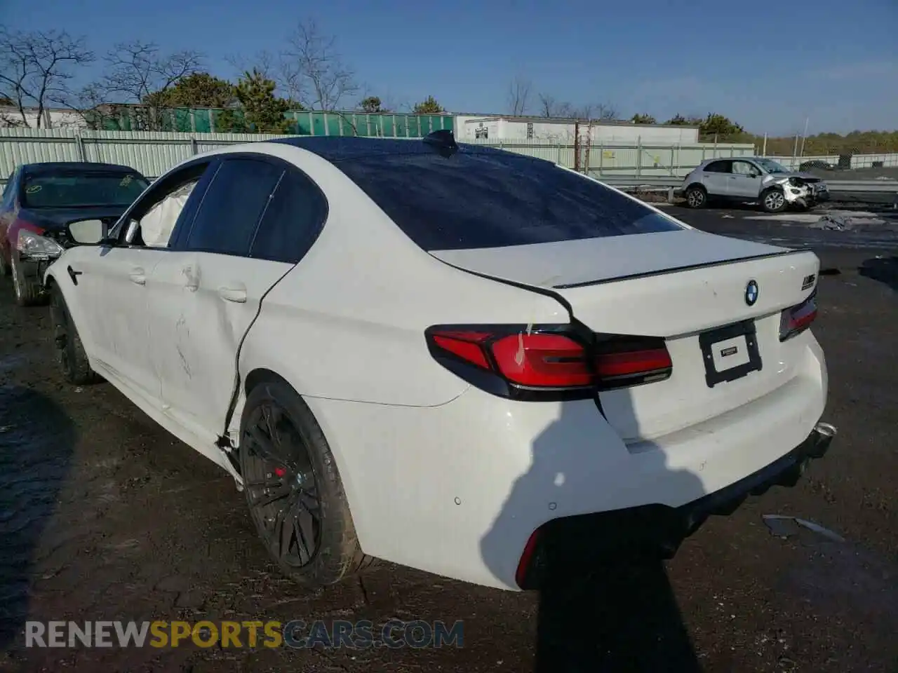 3 Photograph of a damaged car WBS83CH07NCH72531 BMW M5 2022