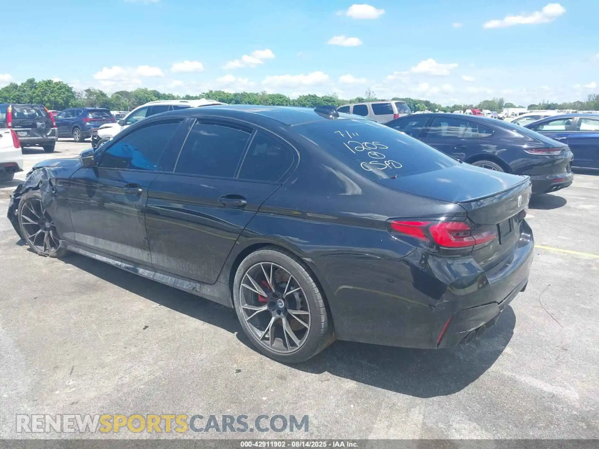 3 fotografías del automóvil dañado WBS83CH00PCL81205 BMW M5 2023