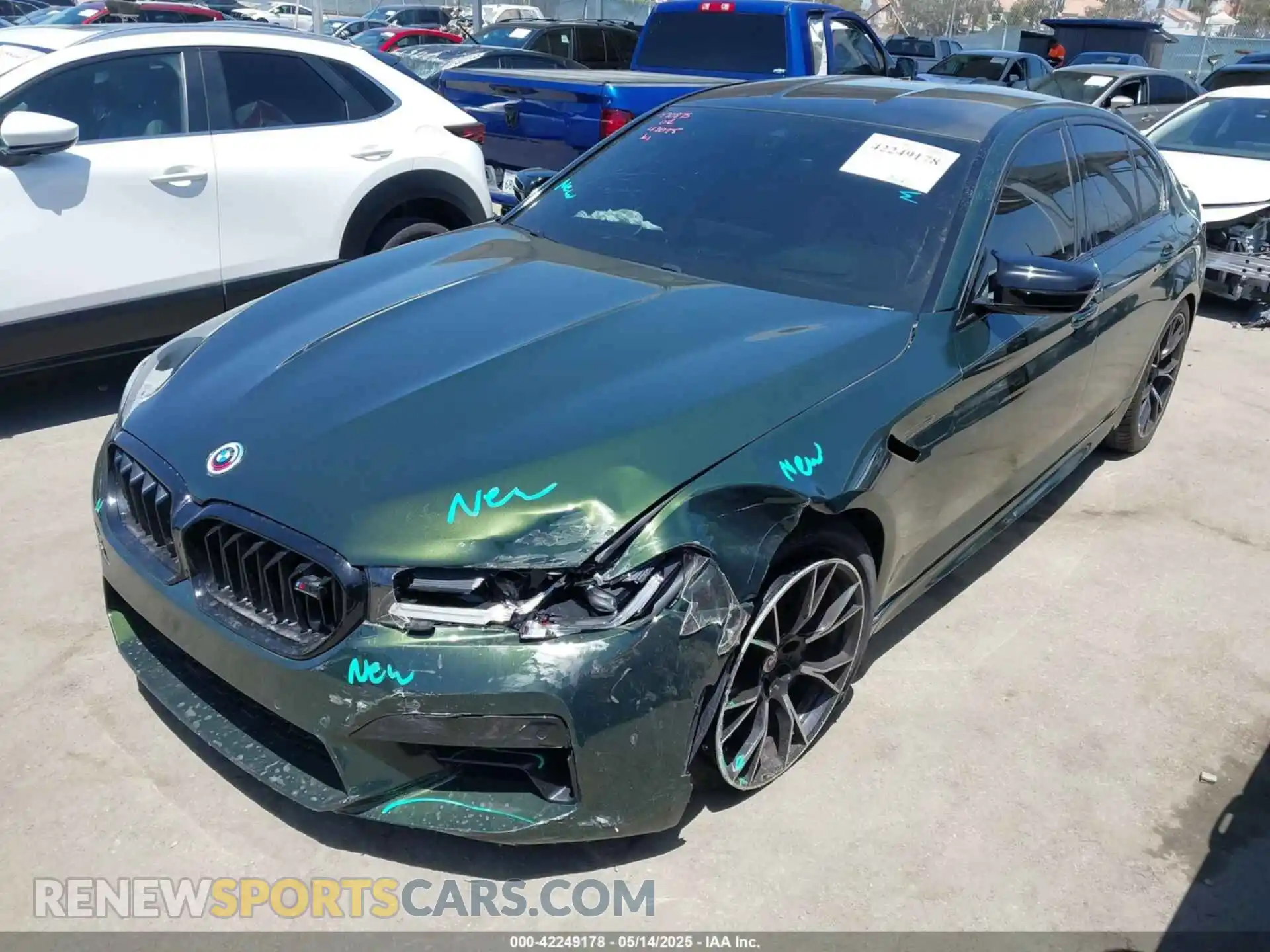 2 Photograph of a damaged car WBS83CH01PCM51813 BMW M5 2023