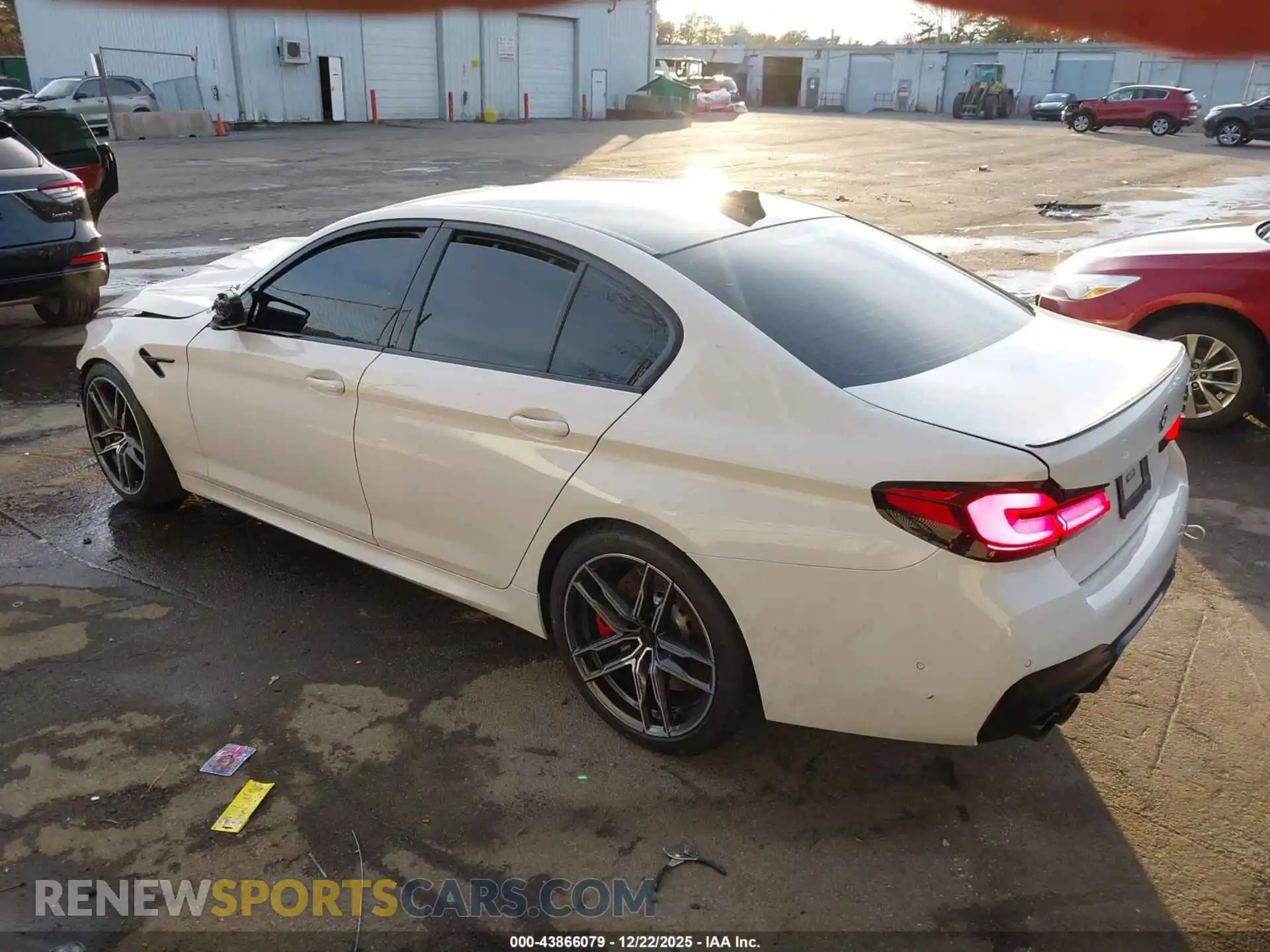 3 Photograph of a damaged car WBS83CH05PCN31955 BMW M5 2023