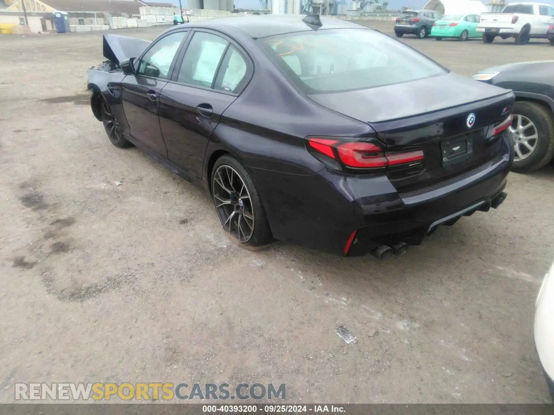 3 Photograph of a damaged car WBS83CH06PCN17983 BMW M5 2023