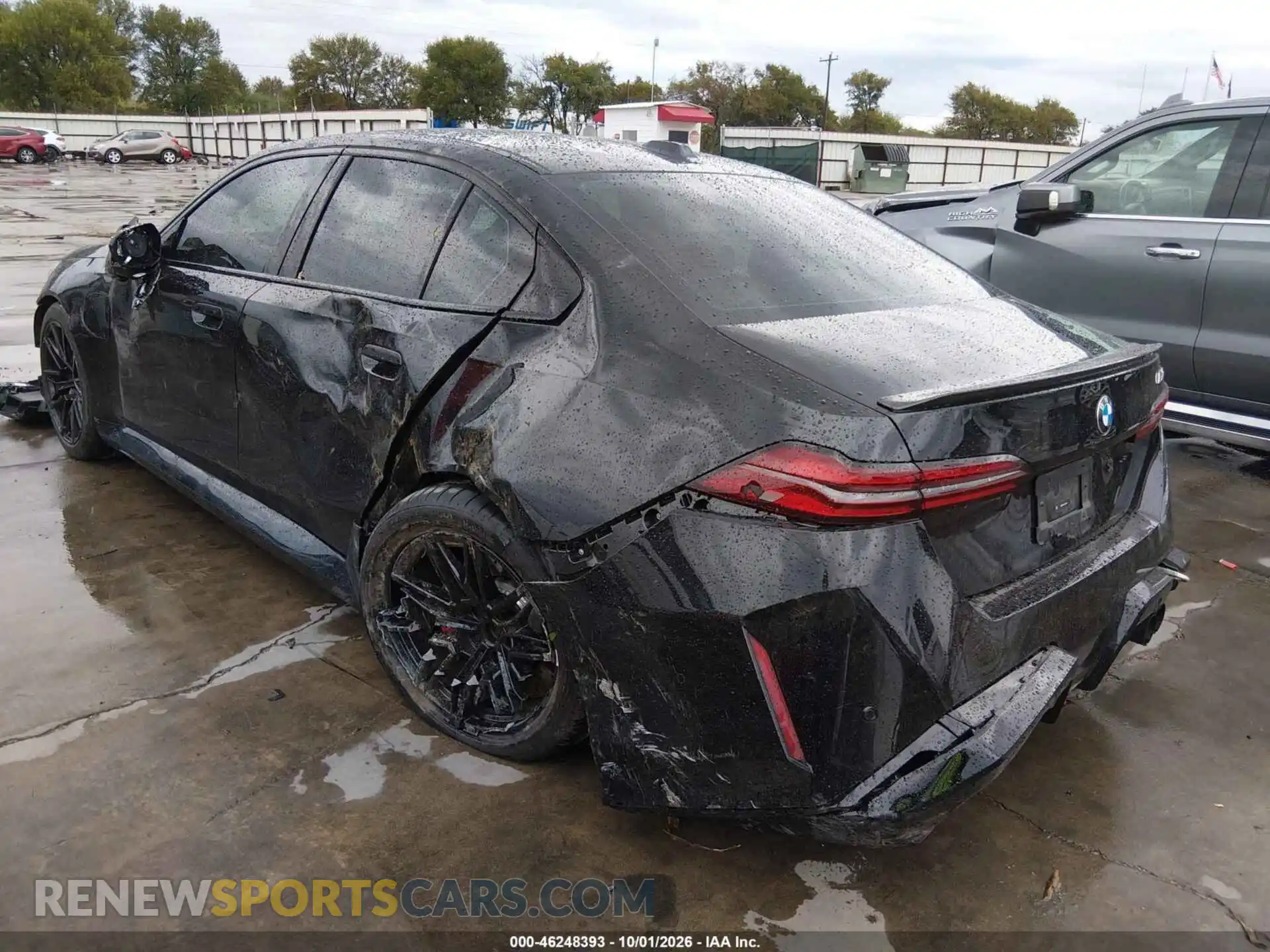 3 Photograph of a damaged car WBS83FK01TCV27762 BMW M5 2026