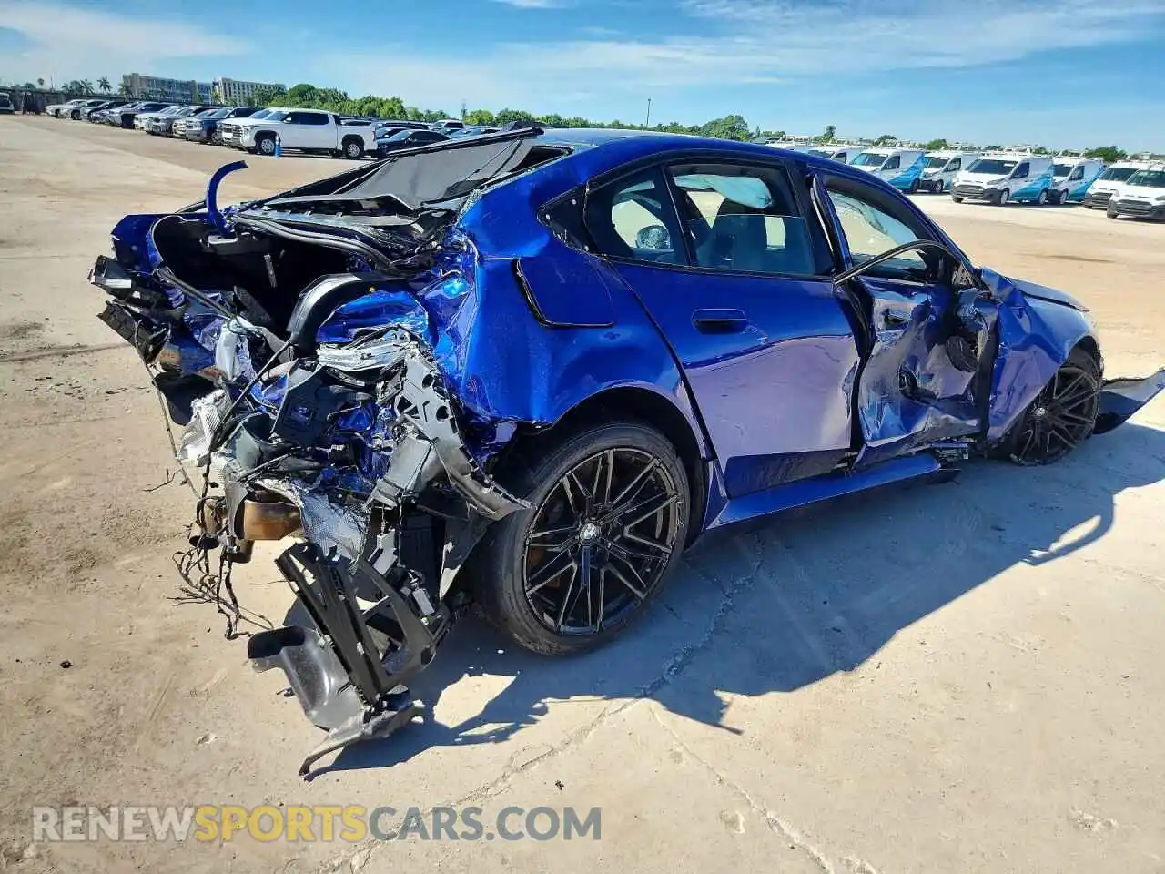 3 Photograph of a damaged car WBS83FK07VCY08838 BMW M5 2027
