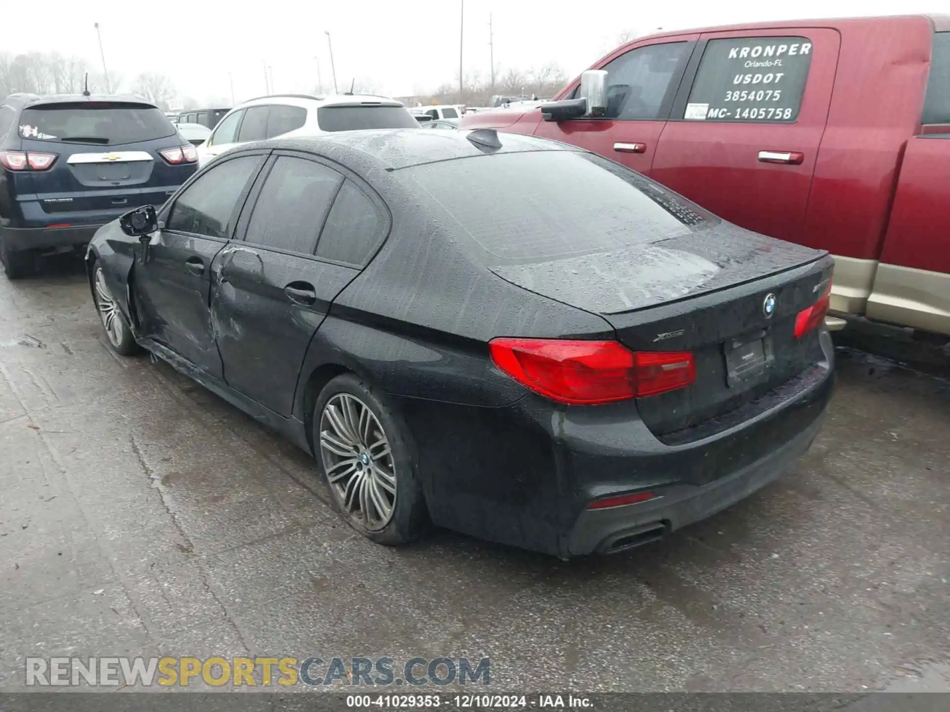 3 Photograph of a damaged car WBAJB9C52KB287856 BMW M550I 2019