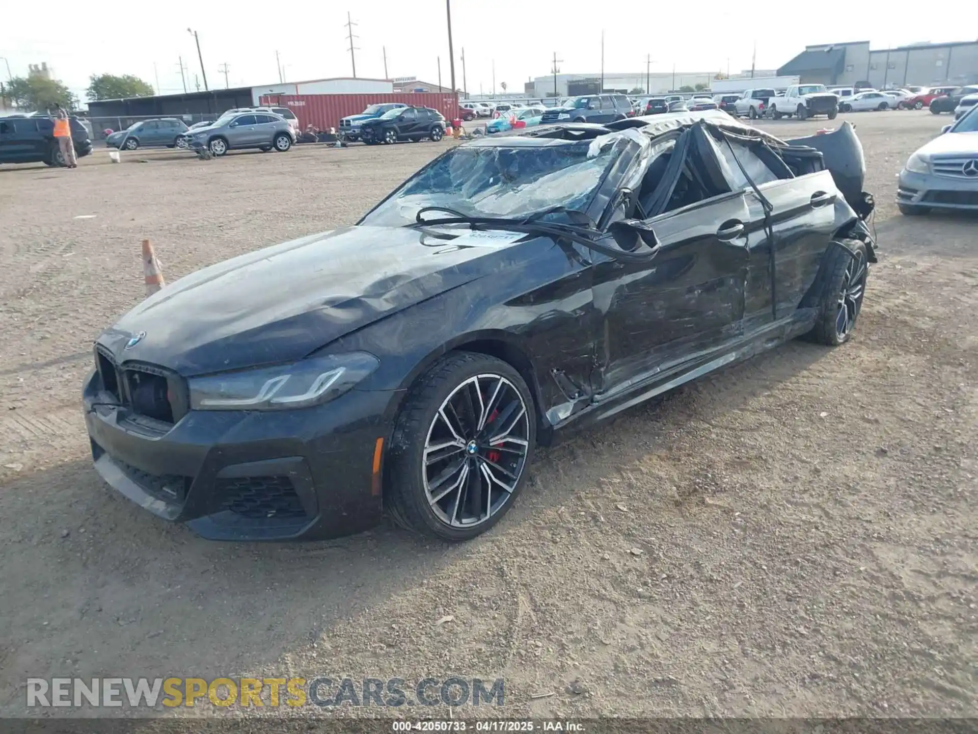 2 fotografías del automóvil dañado WBA13BK0XMCF98624 BMW M550I 2021