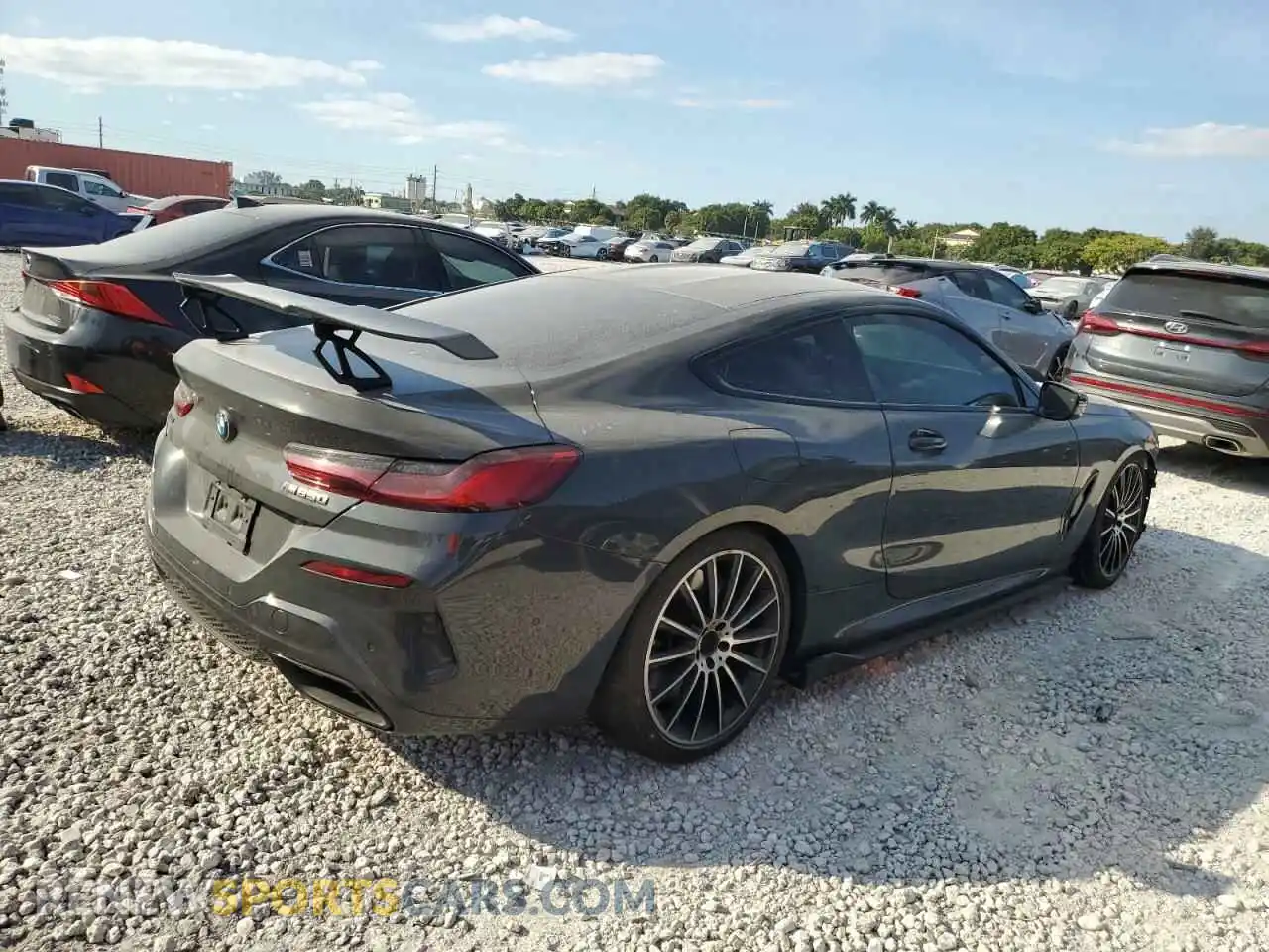 3 Photograph of a damaged car WBABC4C53KBU96351 BMW M8 2019