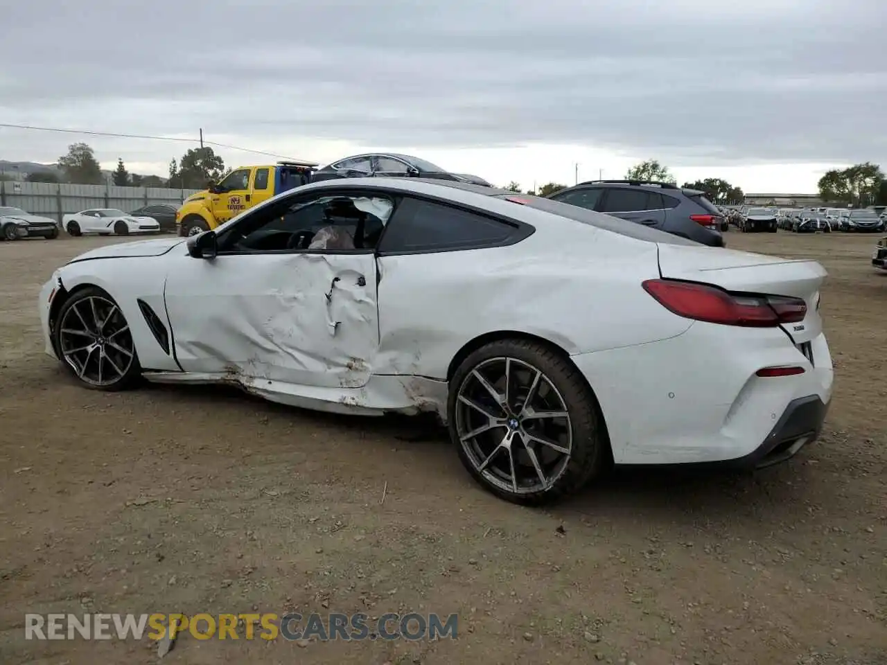 2 Фотография поврежденного автомобиля WBABC4C54KBJ35615 BMW M8 2019