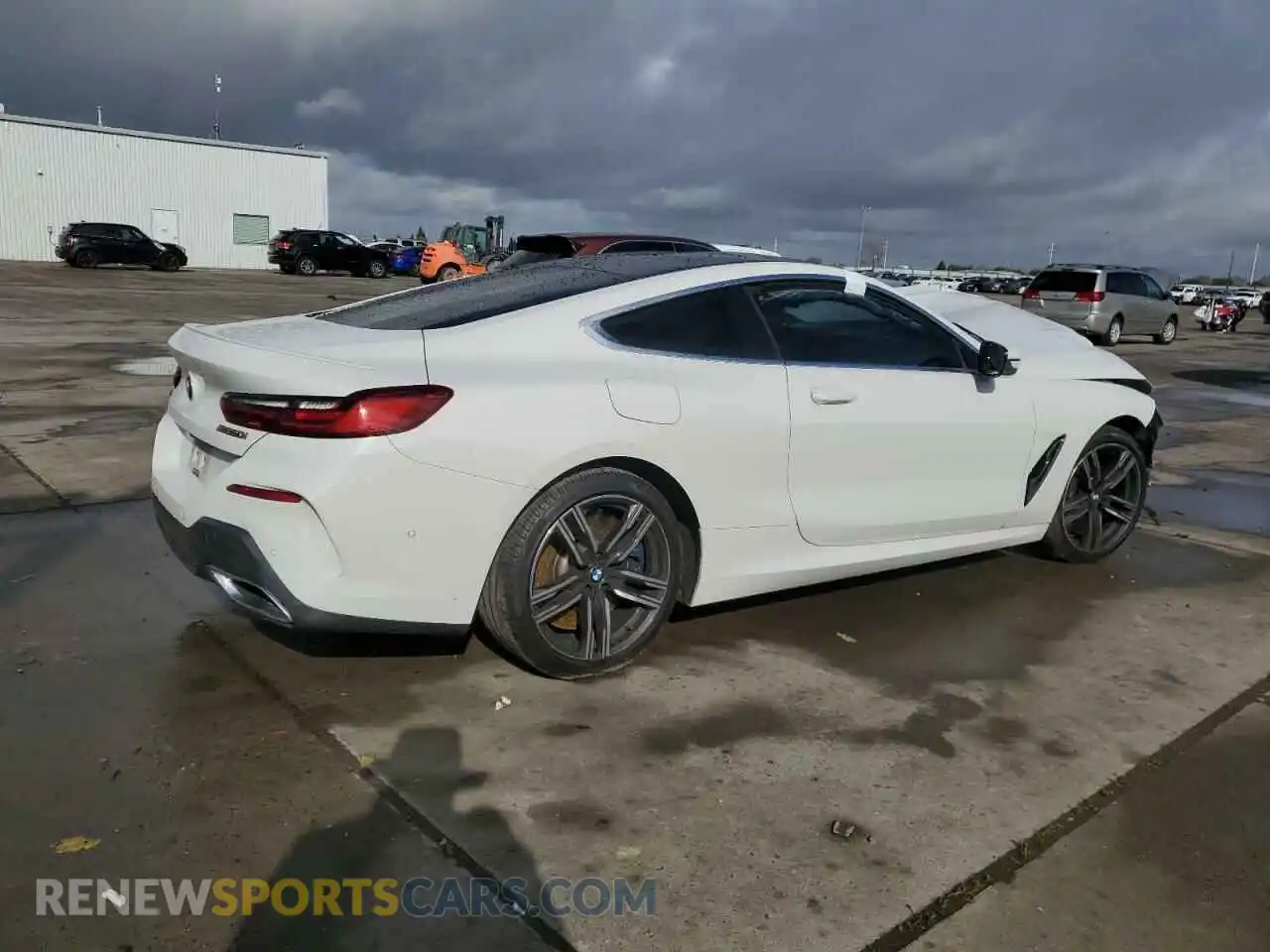 3 Photograph of a damaged car WBABC4C54KBJ35758 BMW M8 2019