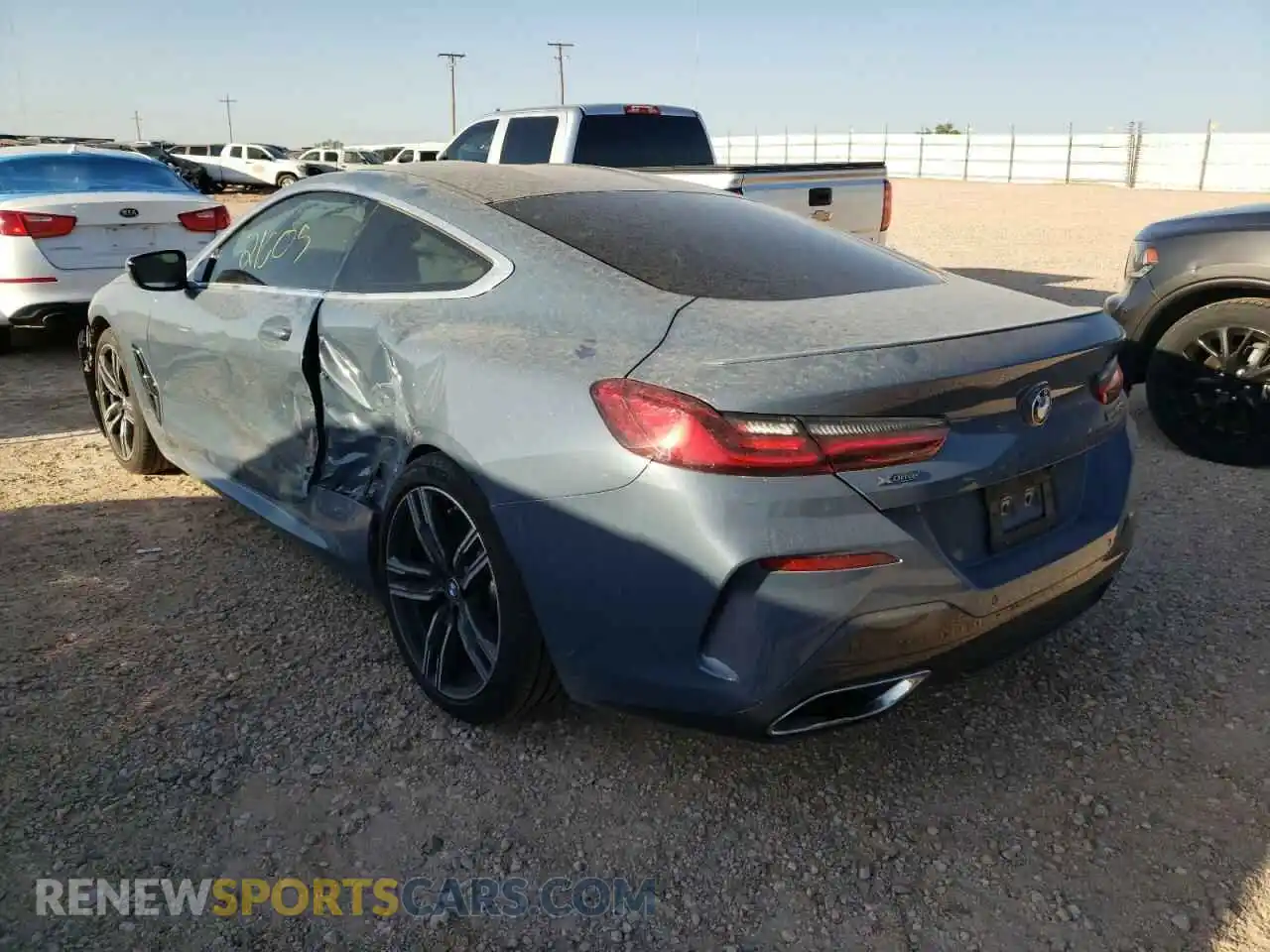 3 Photograph of a damaged car WBABC4C57KBJ35642 BMW M8 2019