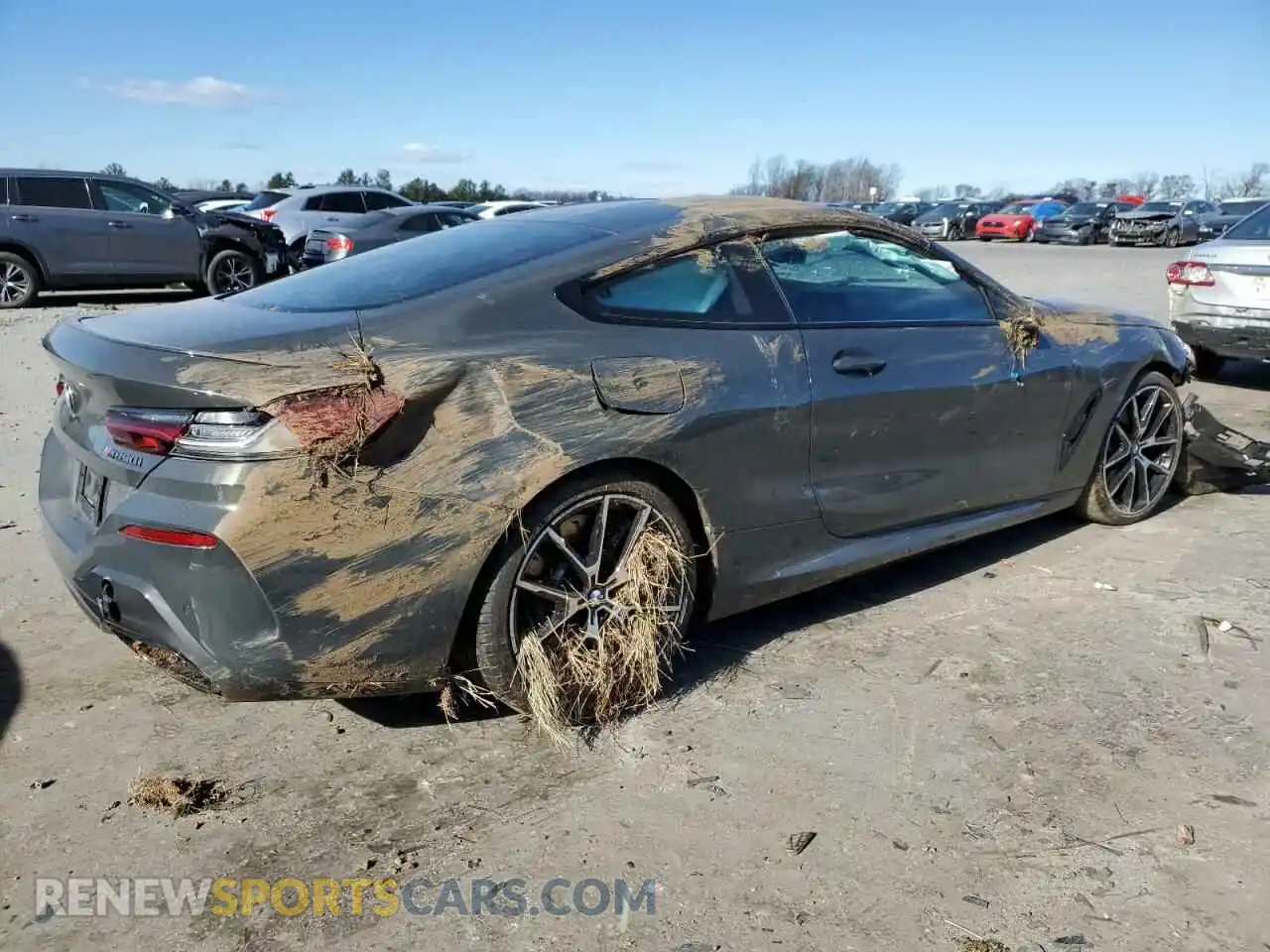 3 Photograph of a damaged car WBABC4C59KBU96287 BMW M8 2019