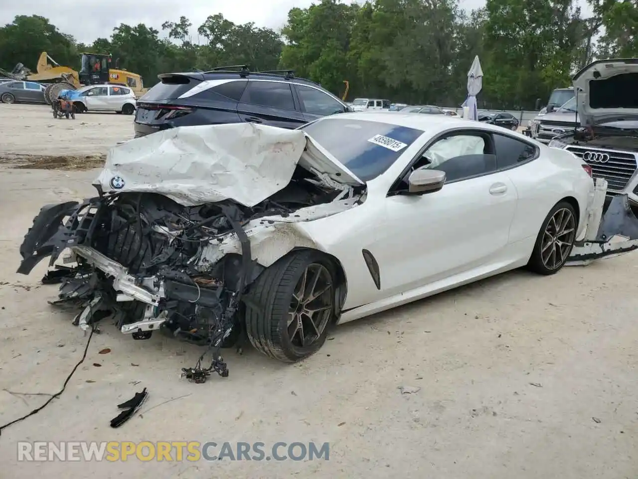 1 Photograph of a damaged car WBABC4C5XKBU96184 BMW M8 2019