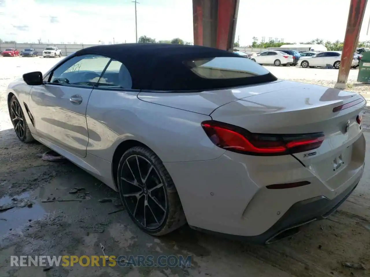 3 Photograph of a damaged car WBAFY4C50KBX29573 BMW M8 2019