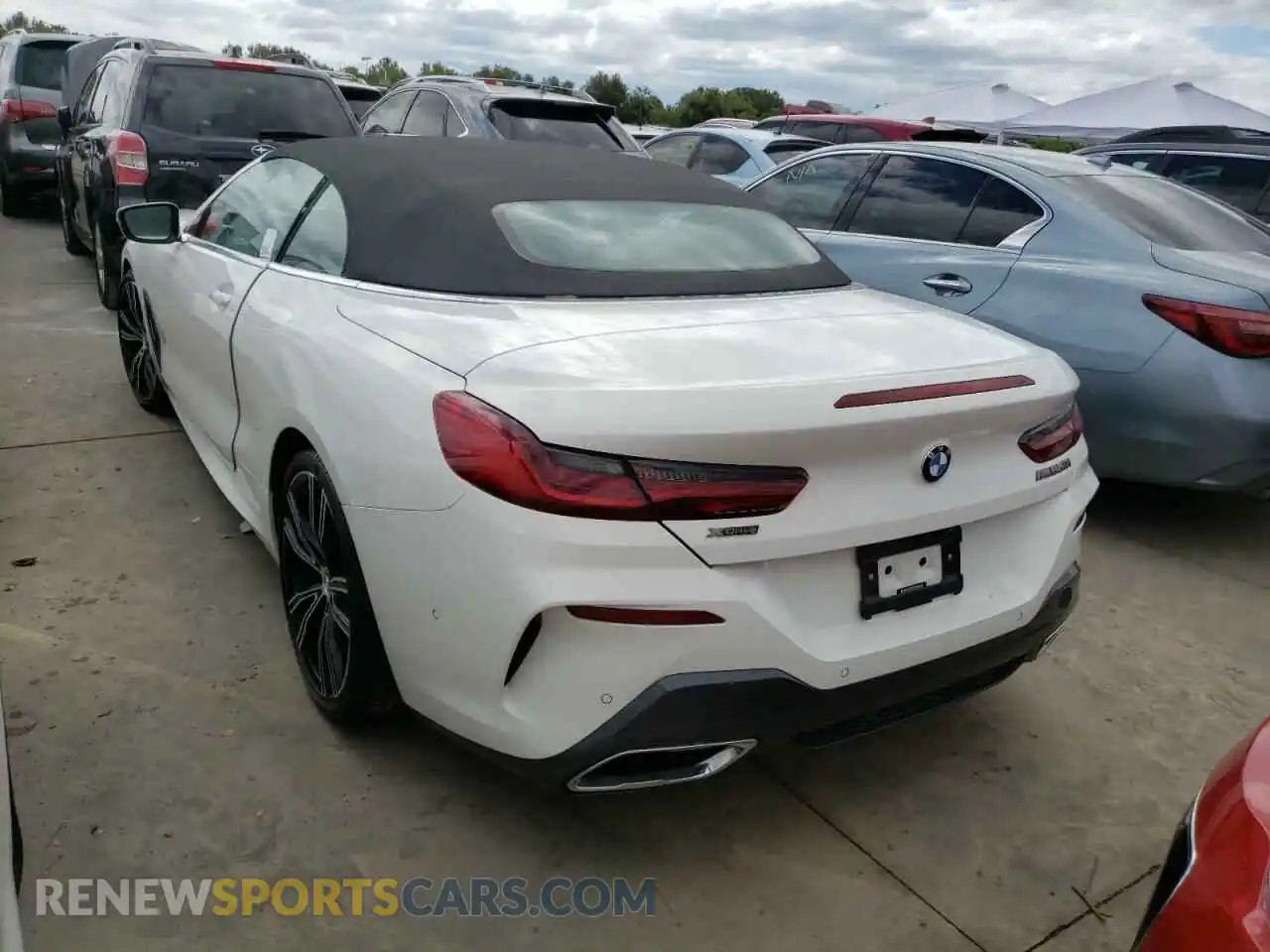 3 Photograph of a damaged car WBAFY4C52KBX39215 BMW M8 2019