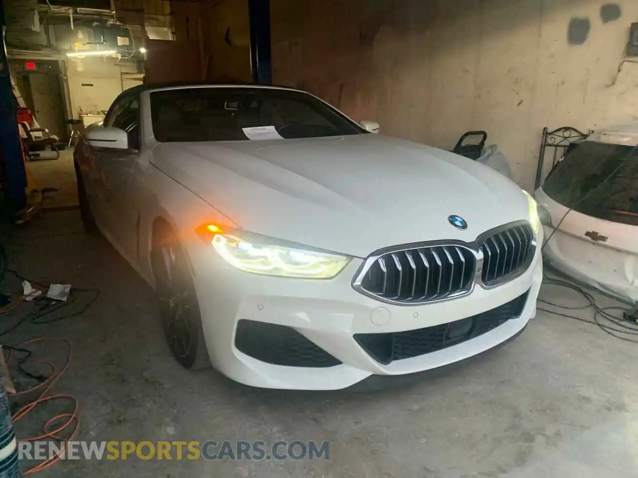 1 Photograph of a damaged car WBAFY4C57KBJ98873 BMW M8 2019