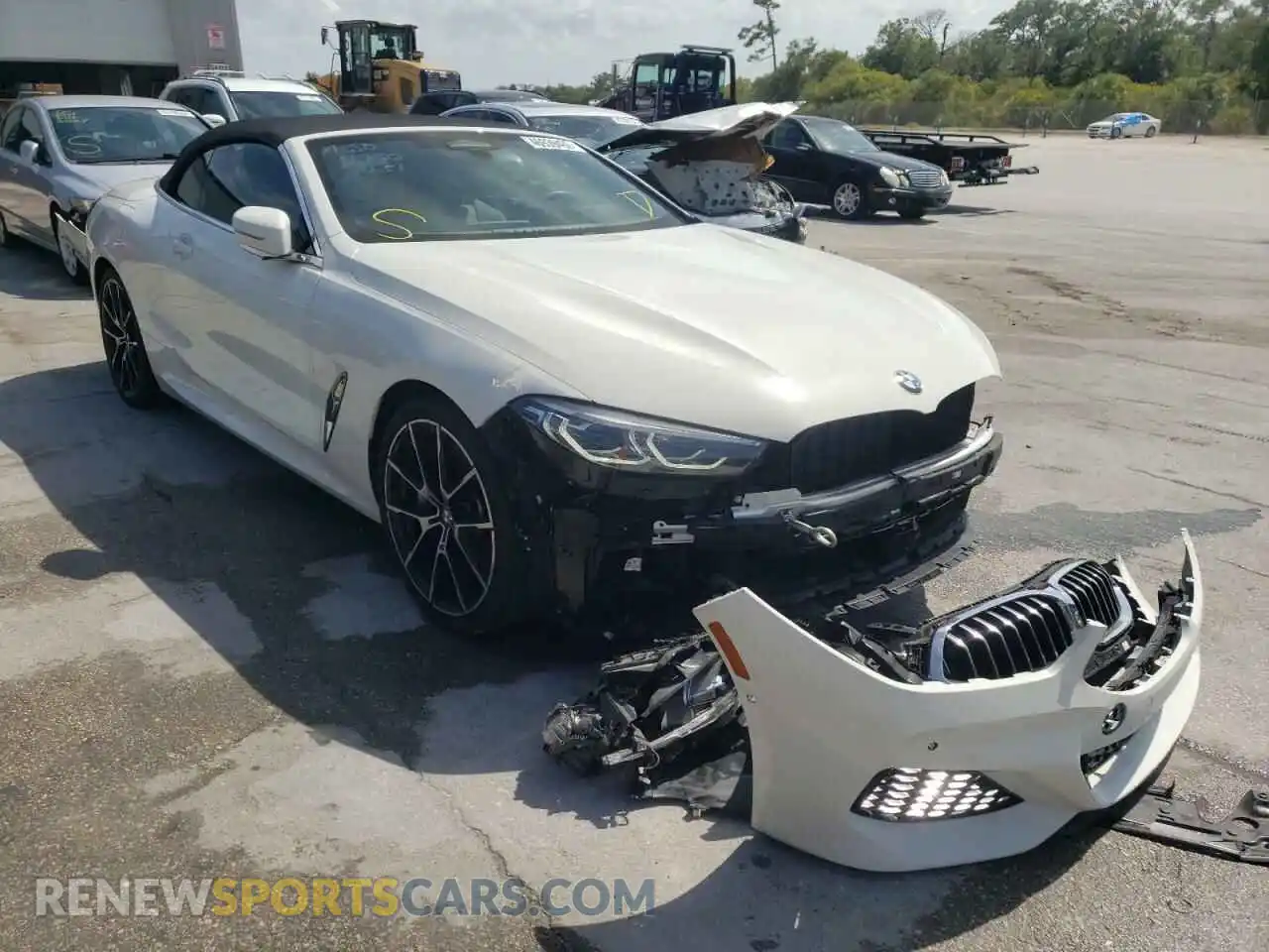 1 Photograph of a damaged car WBAFY4C5XKBJ98835 BMW M8 2019