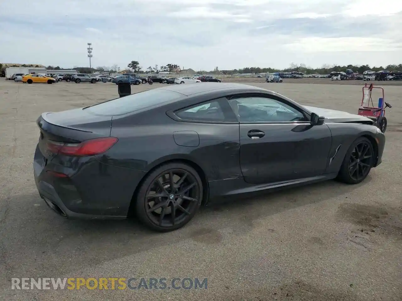 3 Фотография поврежденного автомобиля WBABC4C09LCE07496 BMW M8 2020