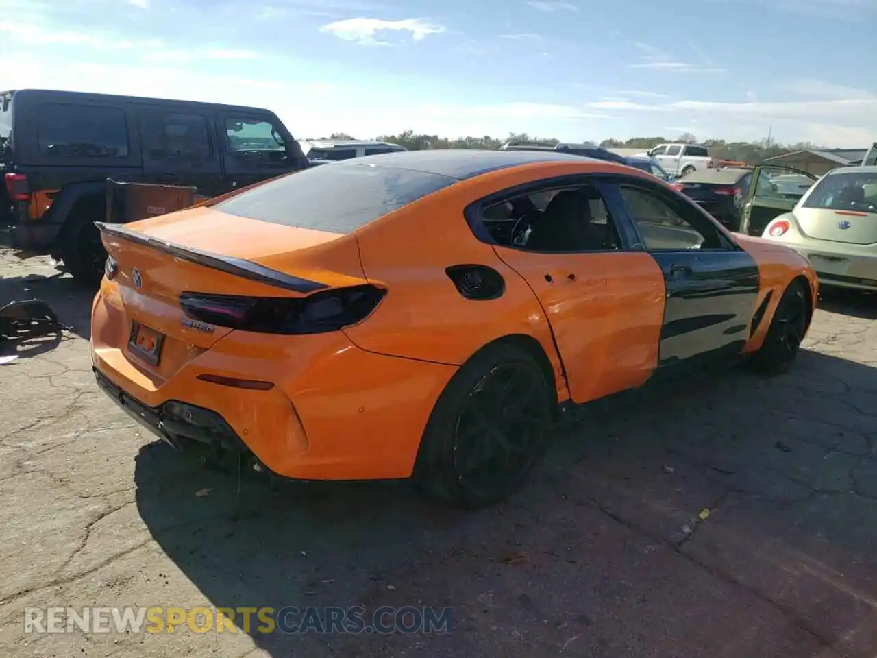 3 fotografías del automóvil dañado WBAGV8C01LCD60424 BMW M8 2020