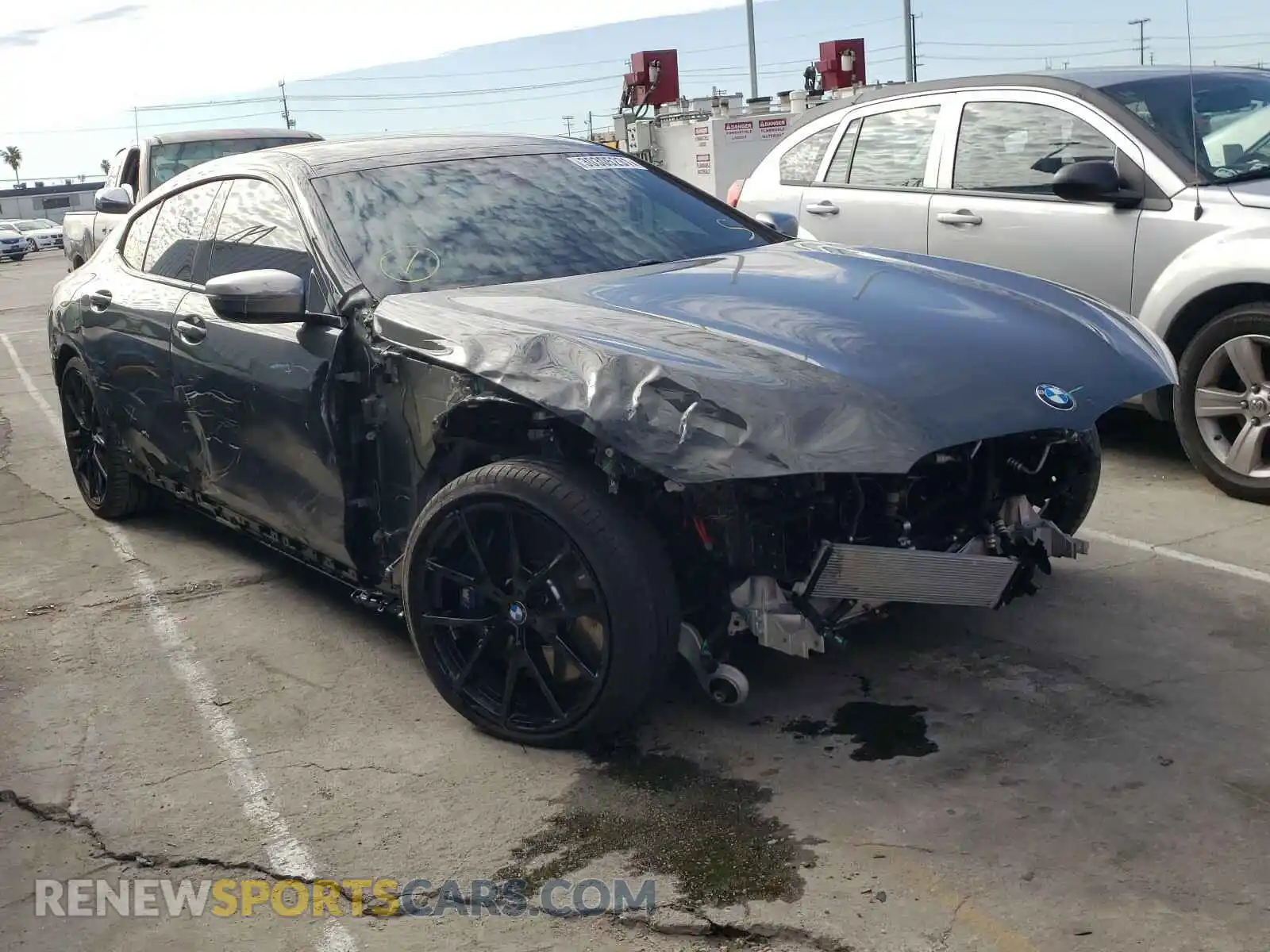 1 Photograph of a damaged car WBAGV8C01LCE47689 BMW M8 2020