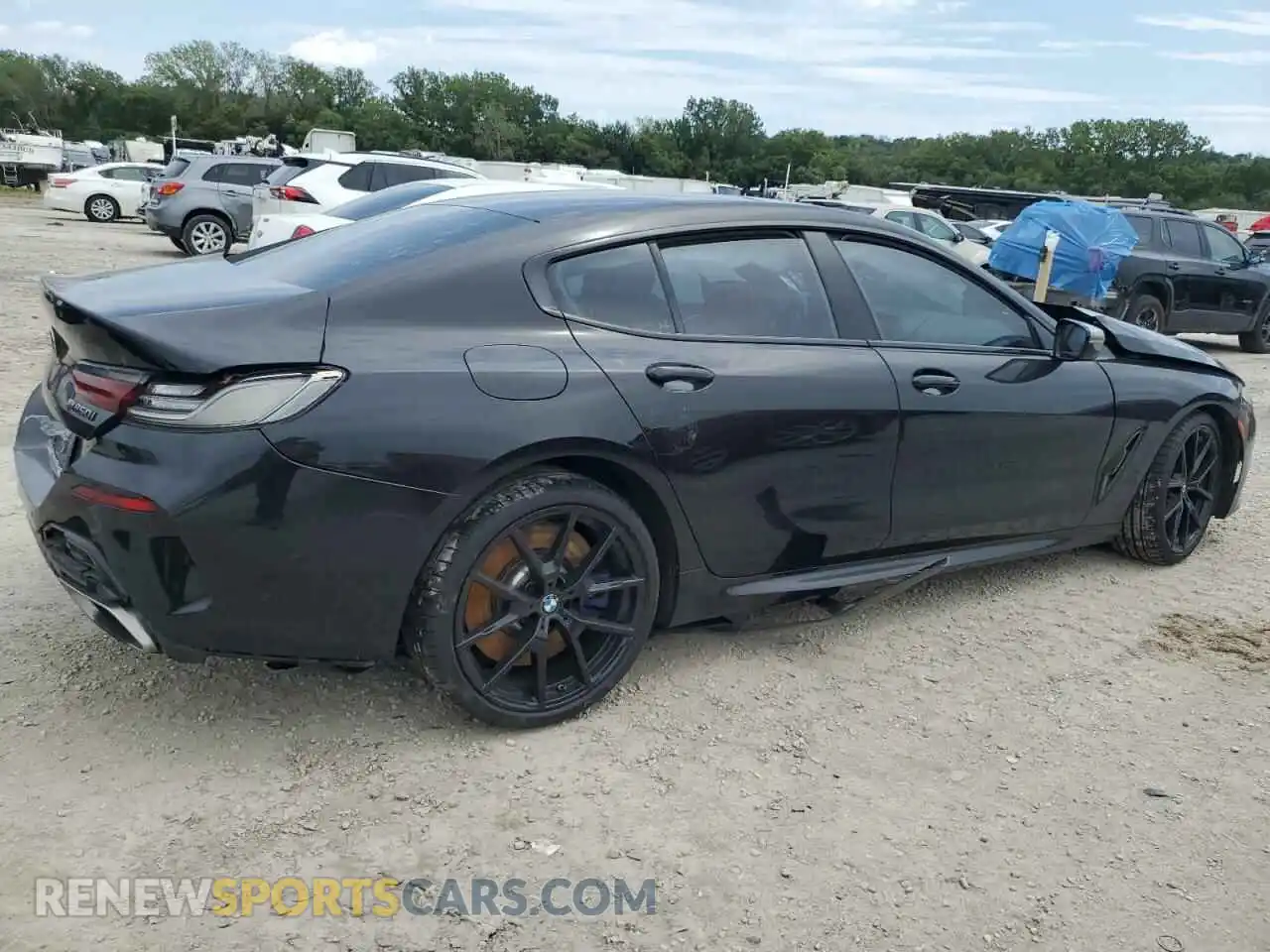 3 Photograph of a damaged car WBAGV8C09LBP48858 BMW M8 2020