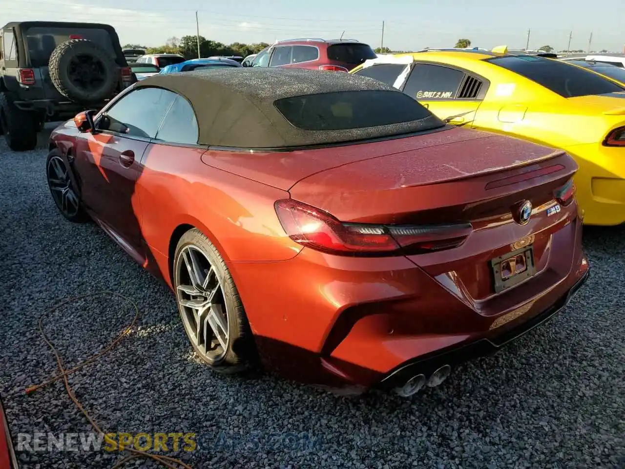 2 Фотография поврежденного автомобиля WBSDZ0C01LBM09483 BMW M8 2020