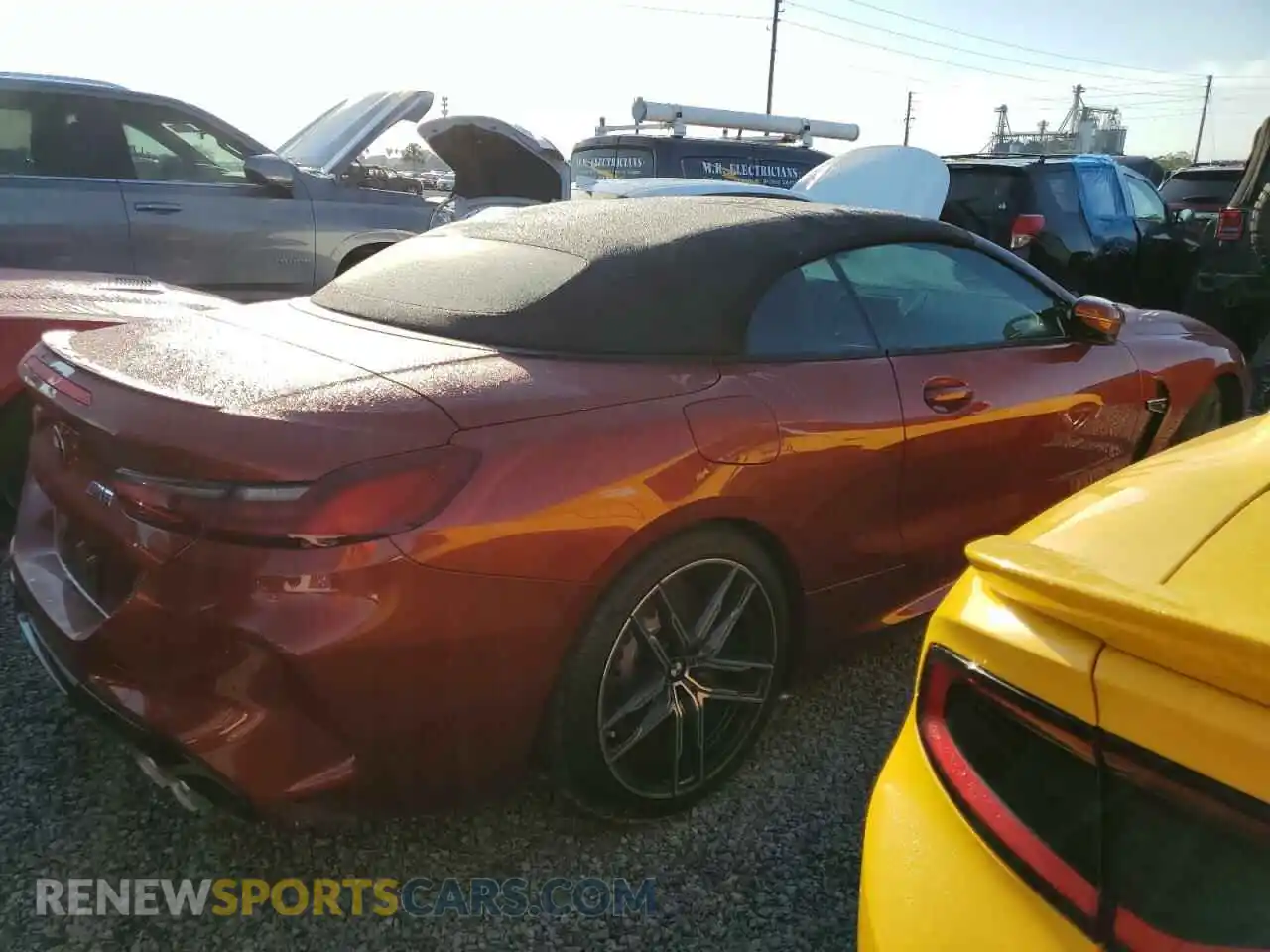 3 Фотография поврежденного автомобиля WBSDZ0C01LBM09483 BMW M8 2020