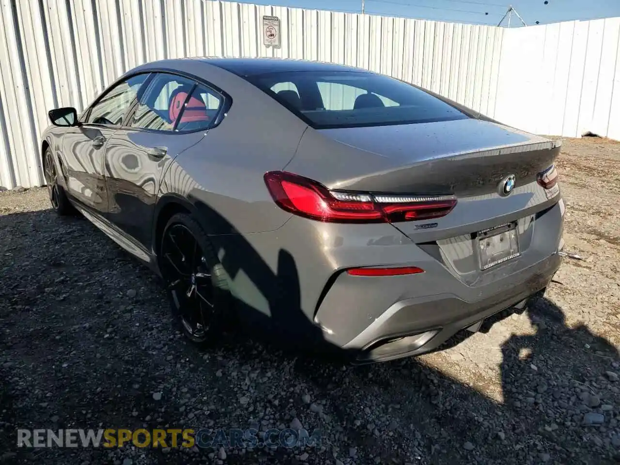 3 Photograph of a damaged car WBAGV8C02MCF60083 BMW M8 2021