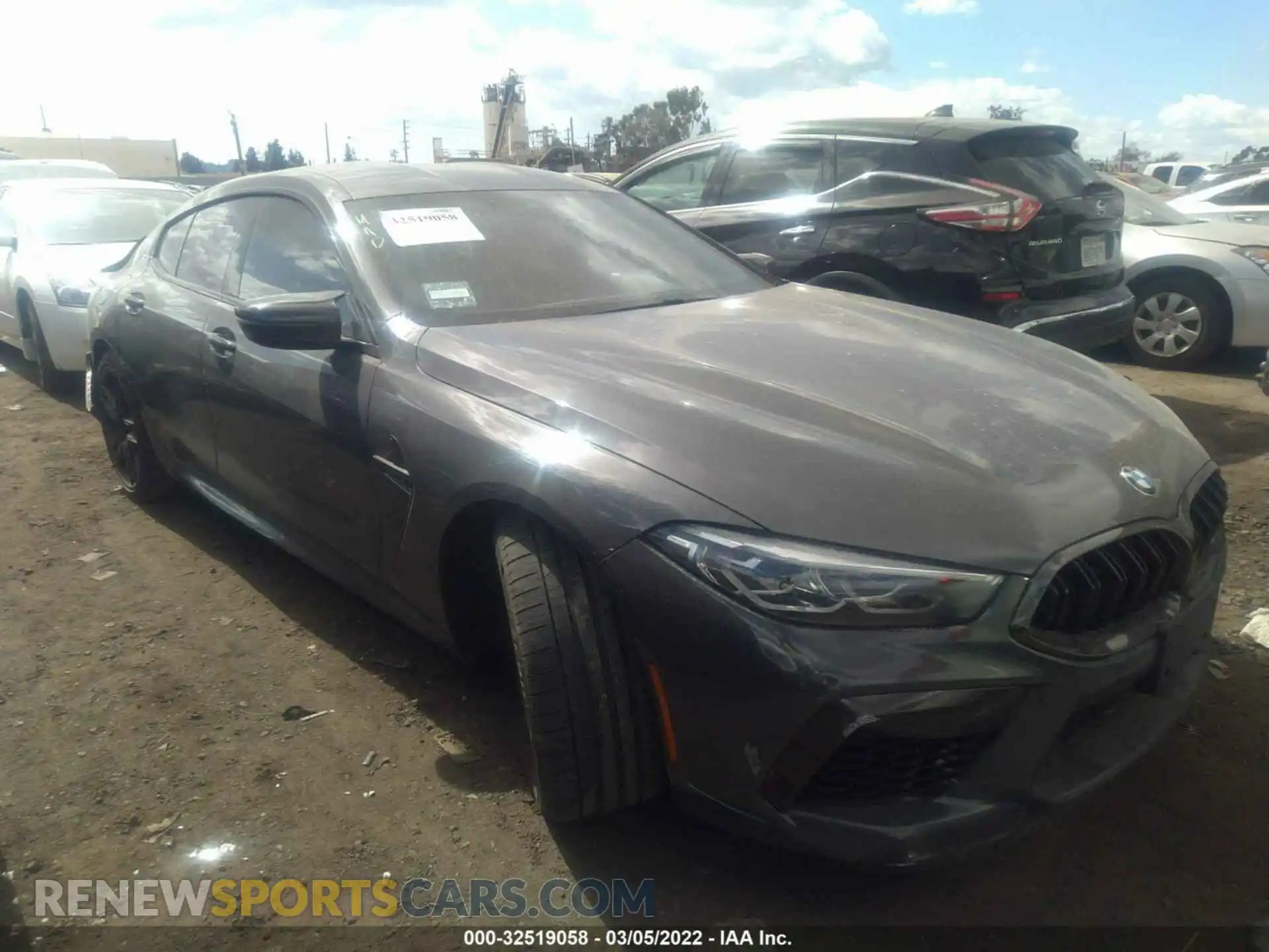 1 Photograph of a damaged car WBSGV0C03MCF13559 BMW M8 2021