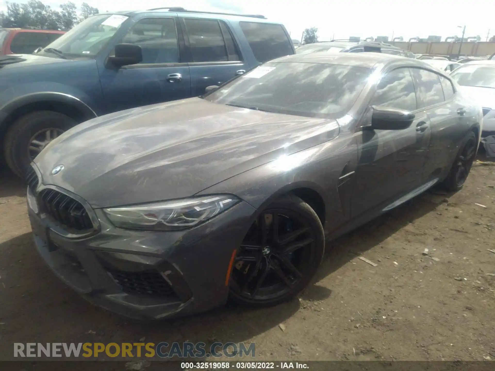 2 Photograph of a damaged car WBSGV0C03MCF13559 BMW M8 2021